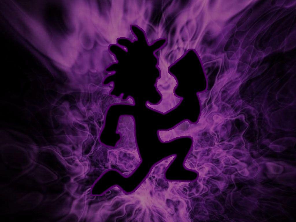 1024x768 Hatchet Man Wallpaper
