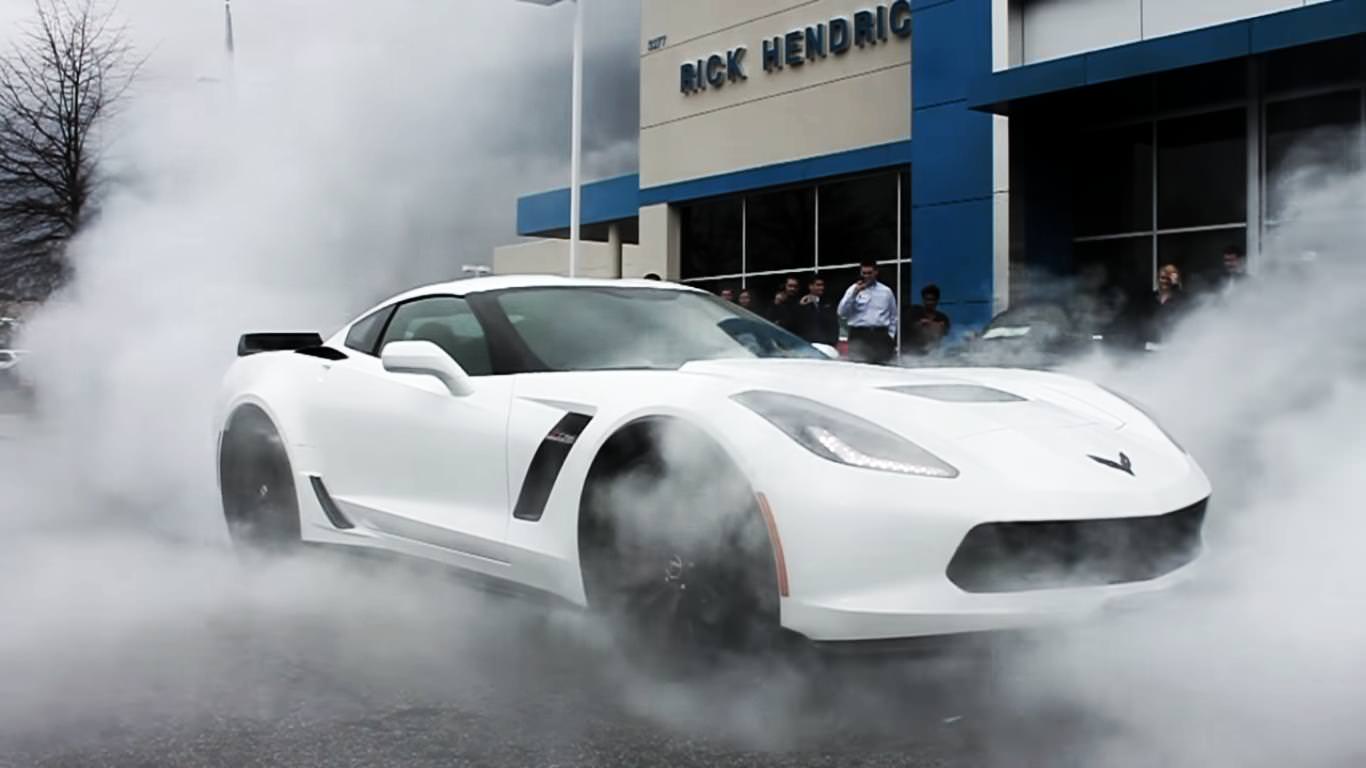 1366x768 Corvette Z06 Massive Burnout!