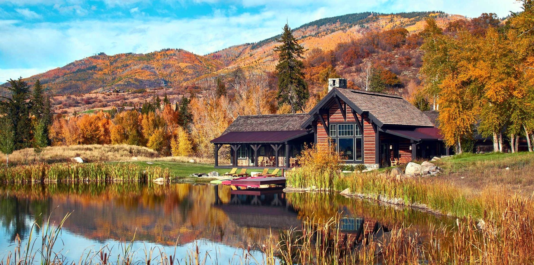 2250x1118 Cozy Lakeside Mountain Cabin HD Wallpaper: Serene Man Made Retreat In Autumn Colorsx1118