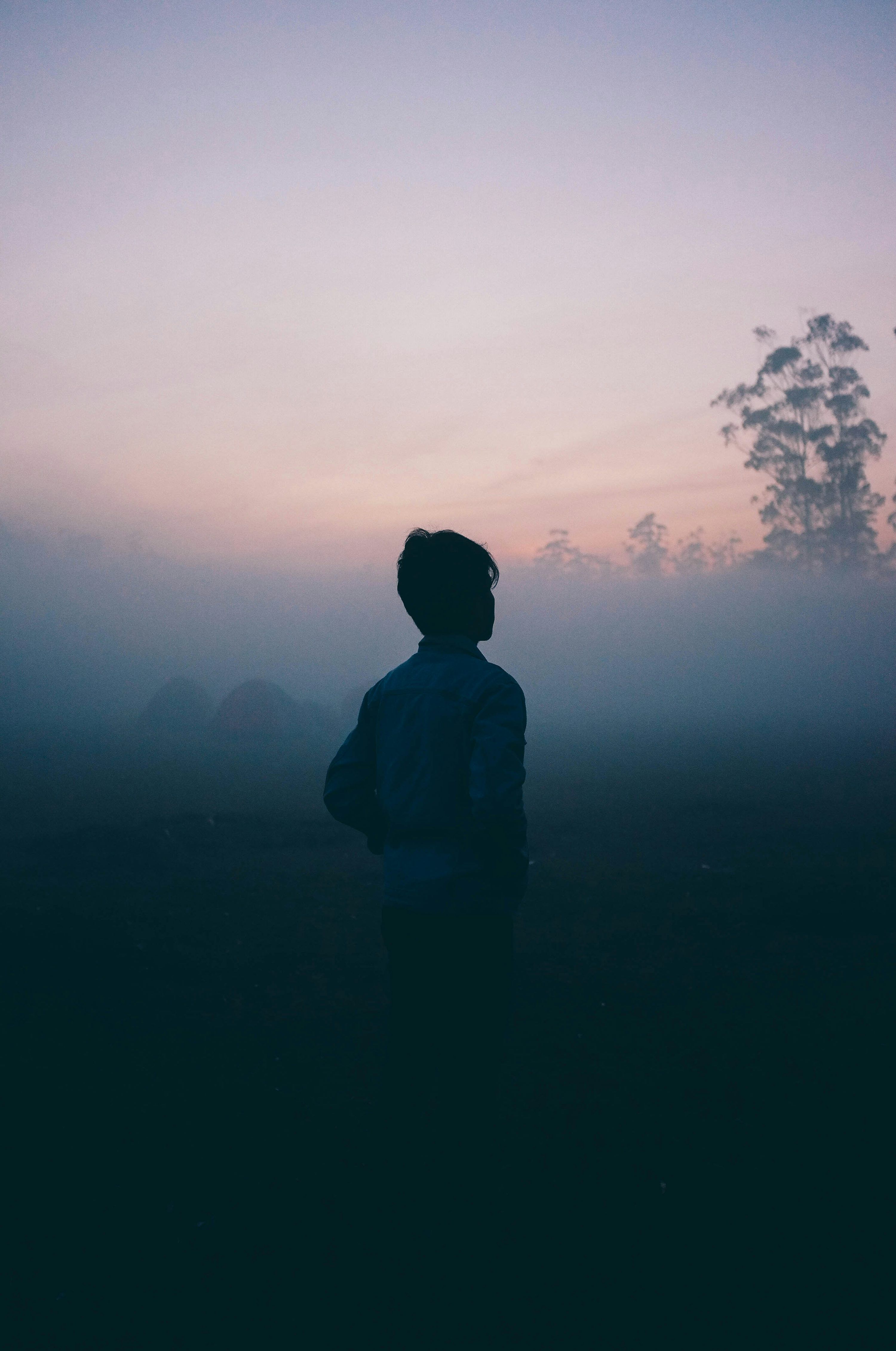 3000x4517 Sad Man Picture [HD]. Download Free Image