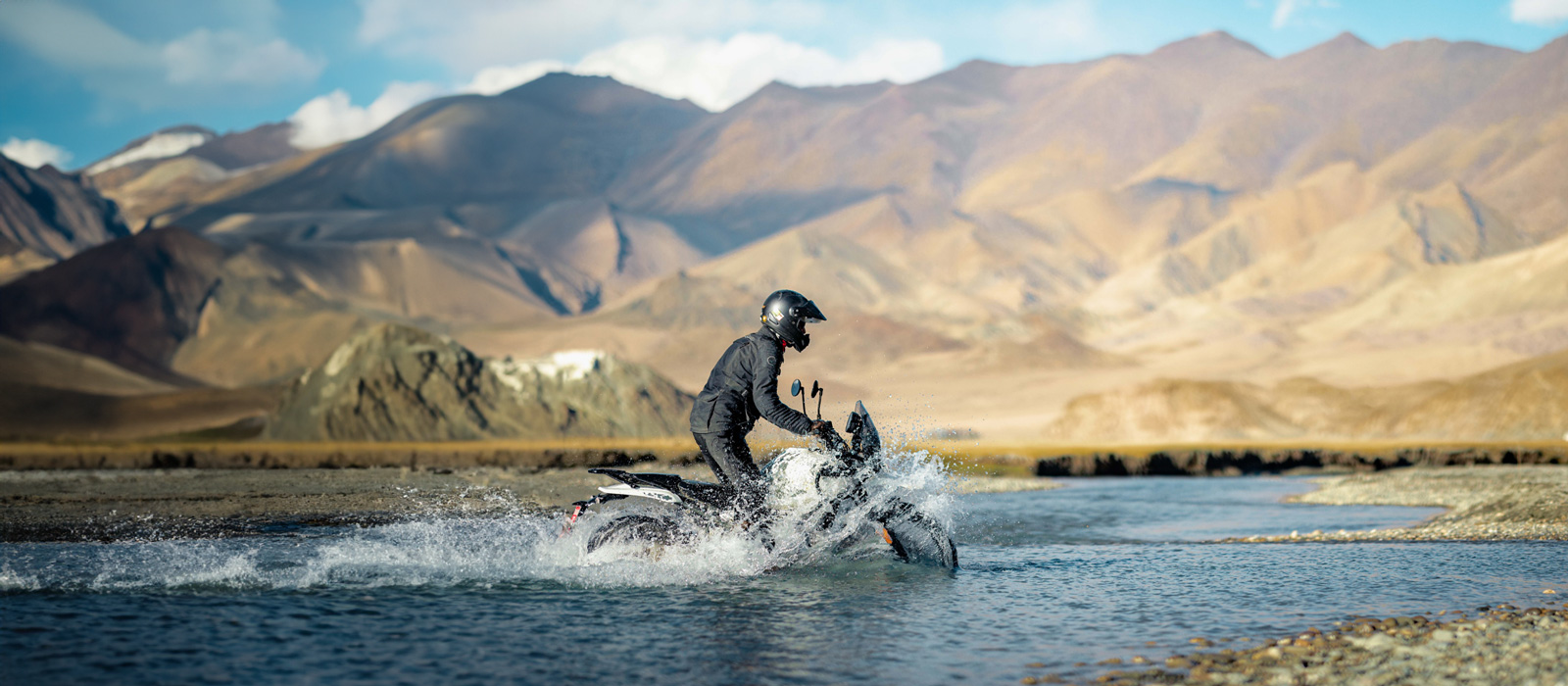 1600x700 Royal Enfield Himalayan 450