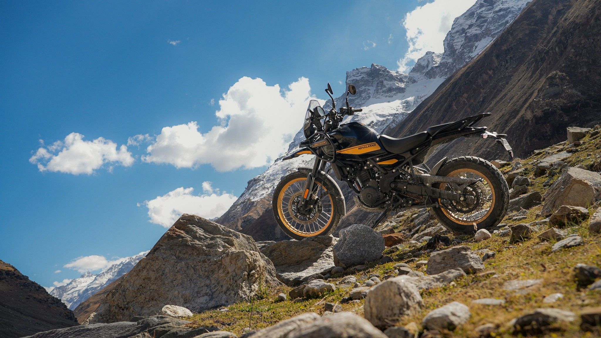 2048x1152 Royal Enfield Himalayan 450 Is Now Available With Tubeless Wire Spoked Wheels