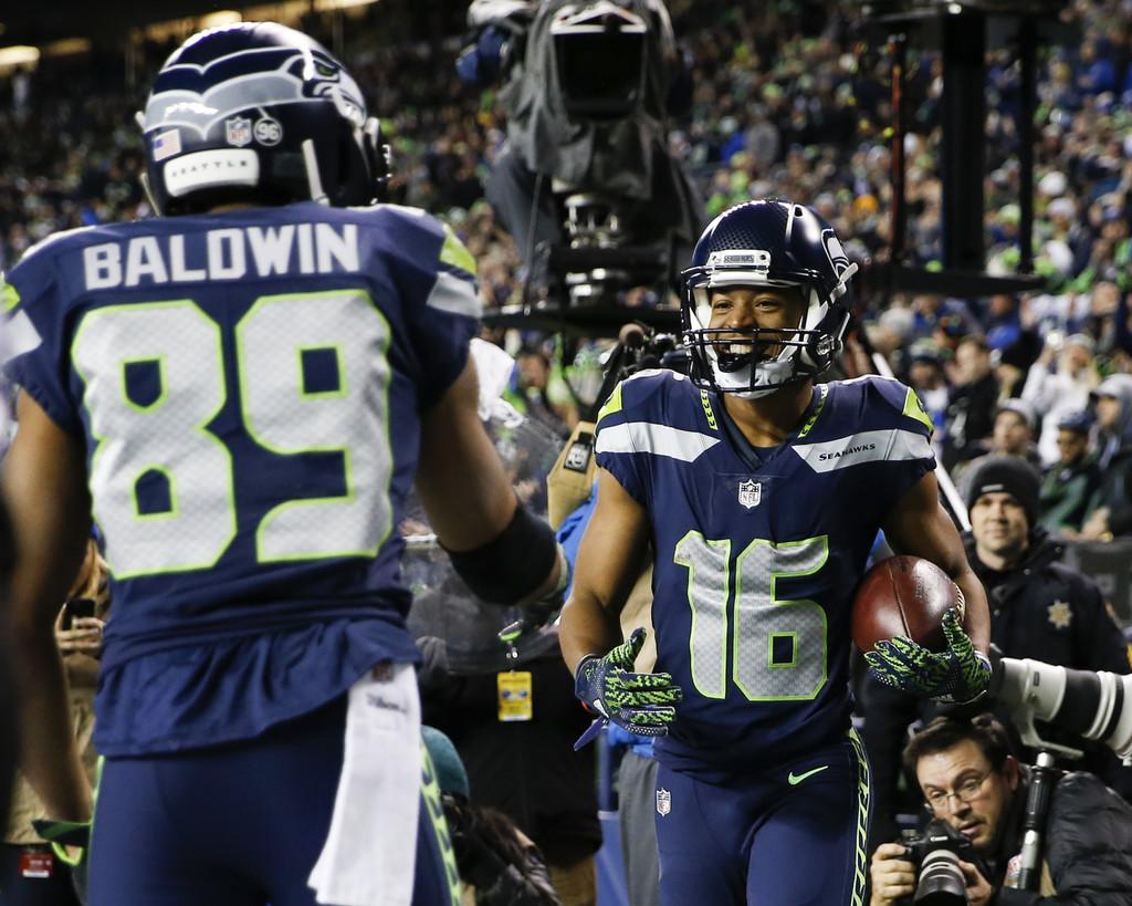 1024x819 Doug Baldwin, Tyler Lockett Baldwin and Tyler Lockett Photo Eagles v Seattle Seahawks