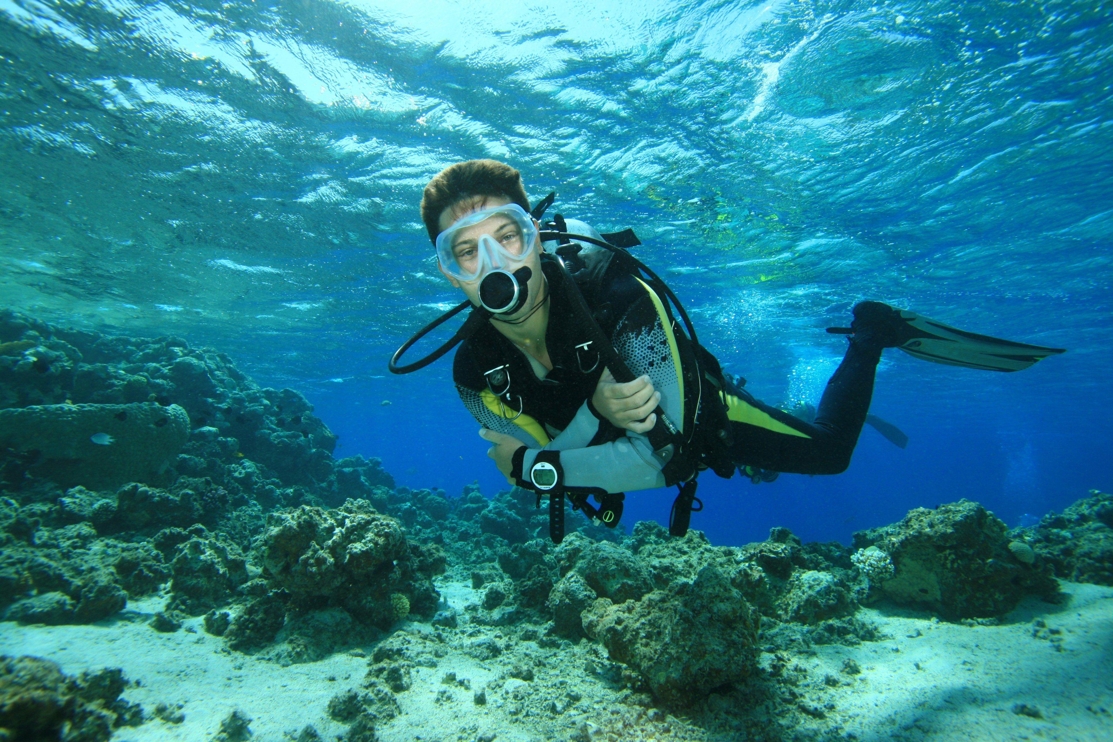 3888x2592 Scuba Diving Diver Ocean Sea Underwater Wallpaper 332476 In Ha Long Bay HD Wallpaper