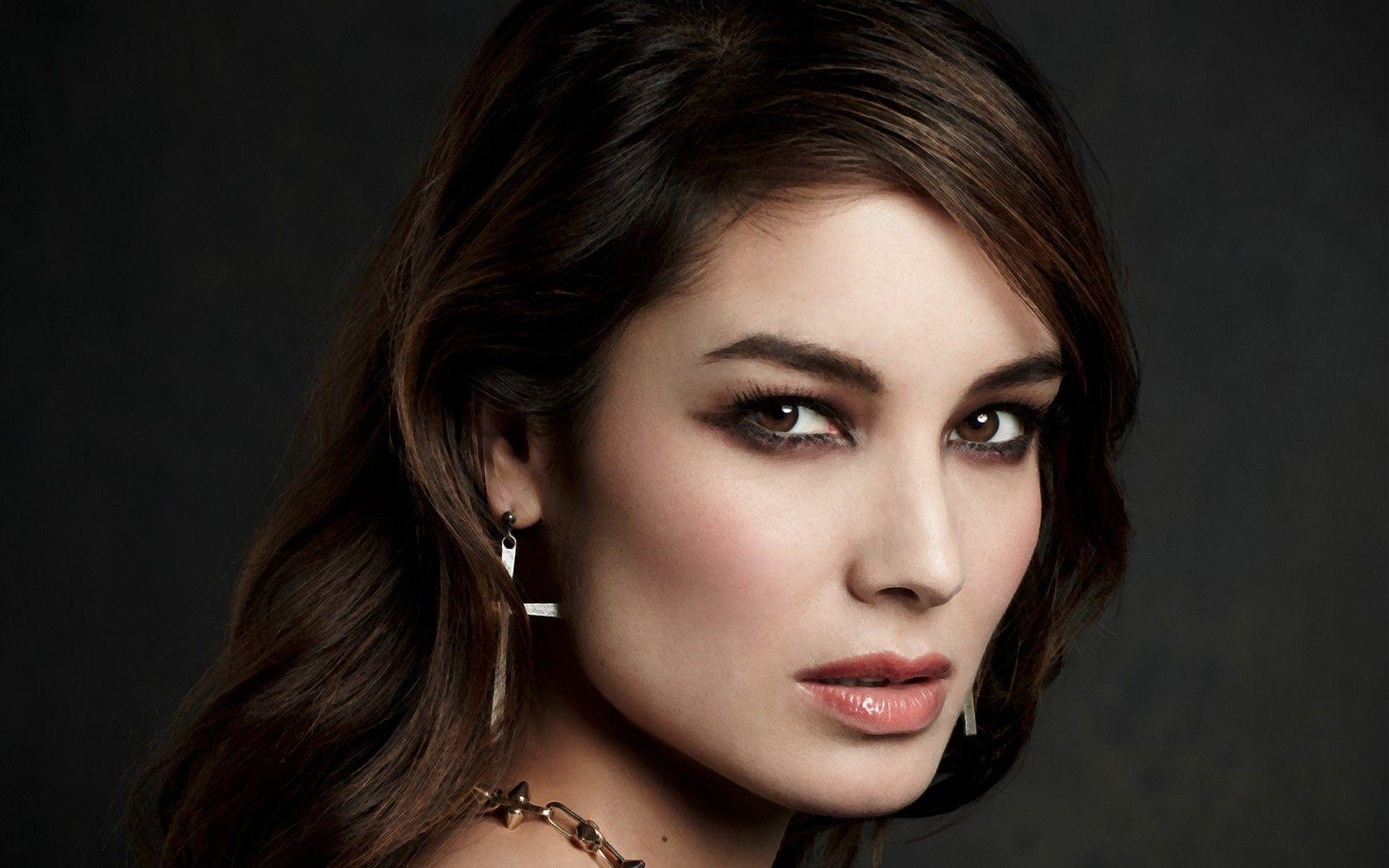 1680x1050 Berenice Marlohe wallpaperx1050