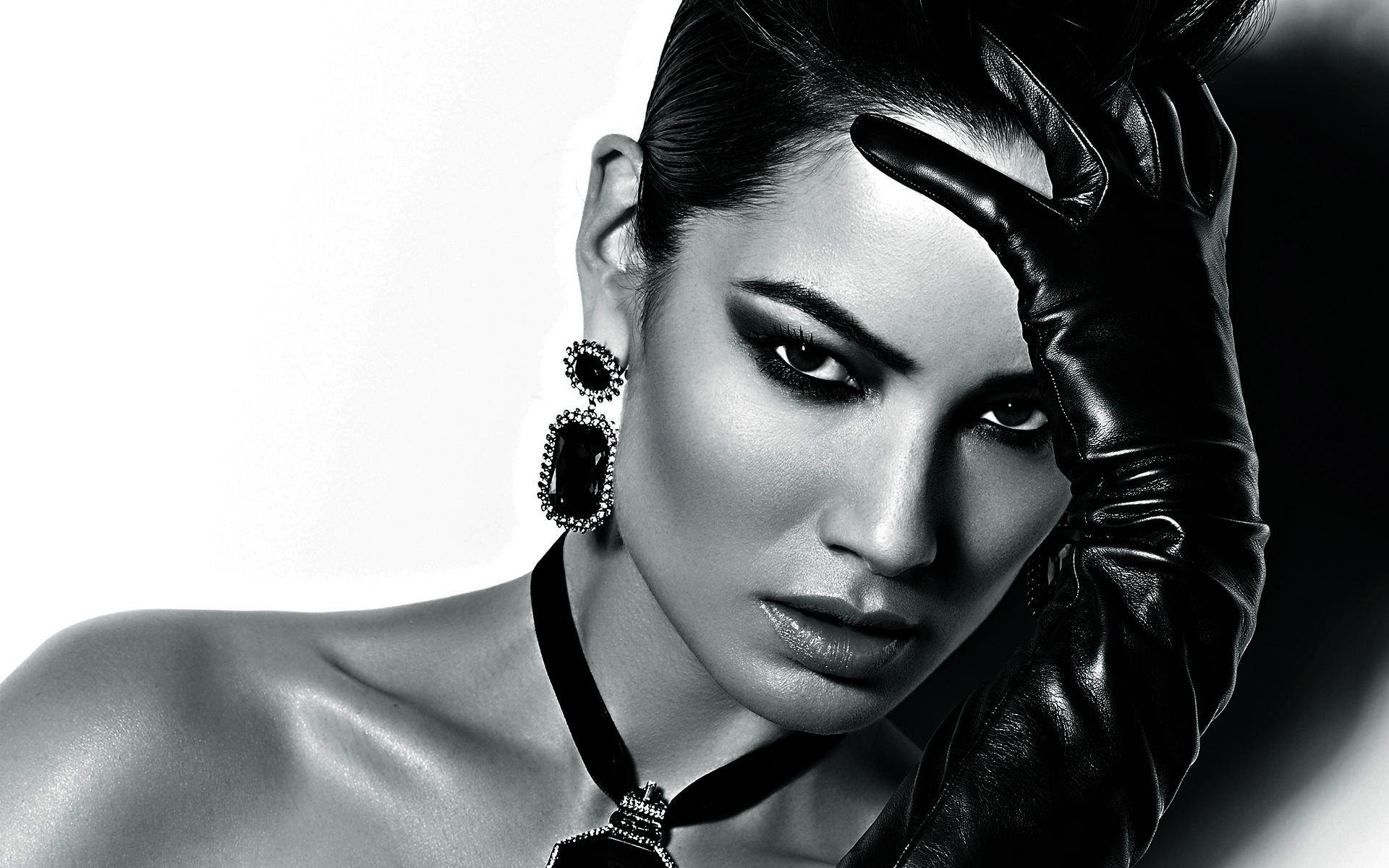 1920x1200 Berenice Marlohe