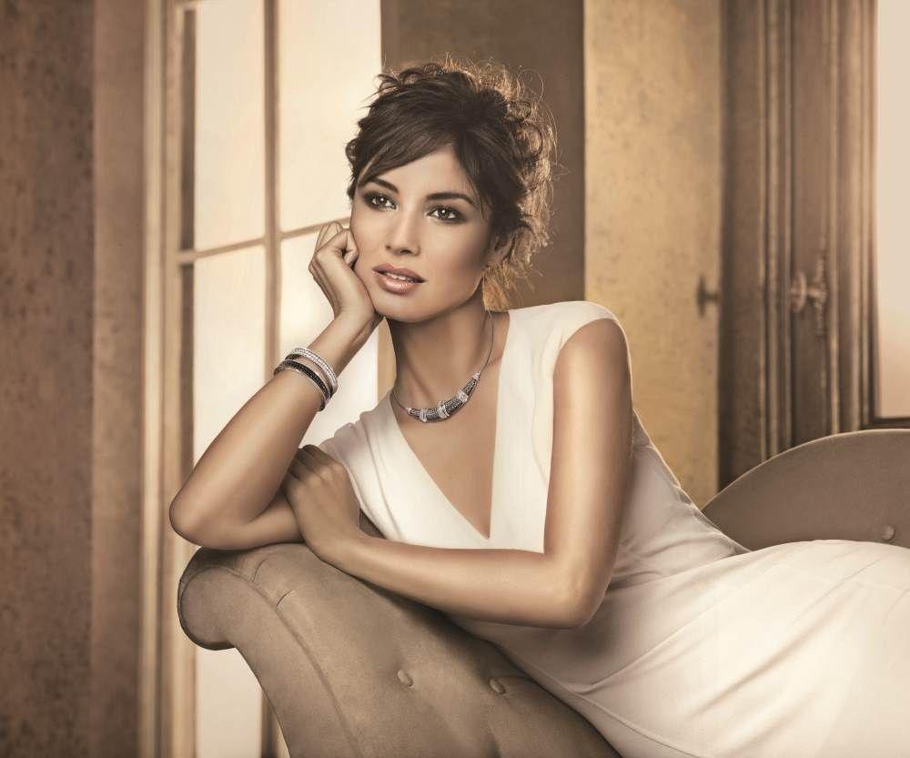 1000x833 Berenice Marlohe wallpaper