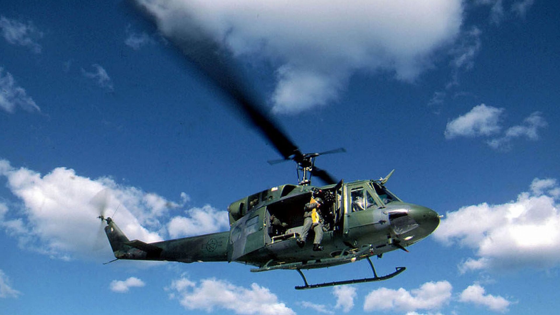 1920x1080 Free Bell Uh 1 Iroquois 4K Wallpaper & Desktop HD Background for PC