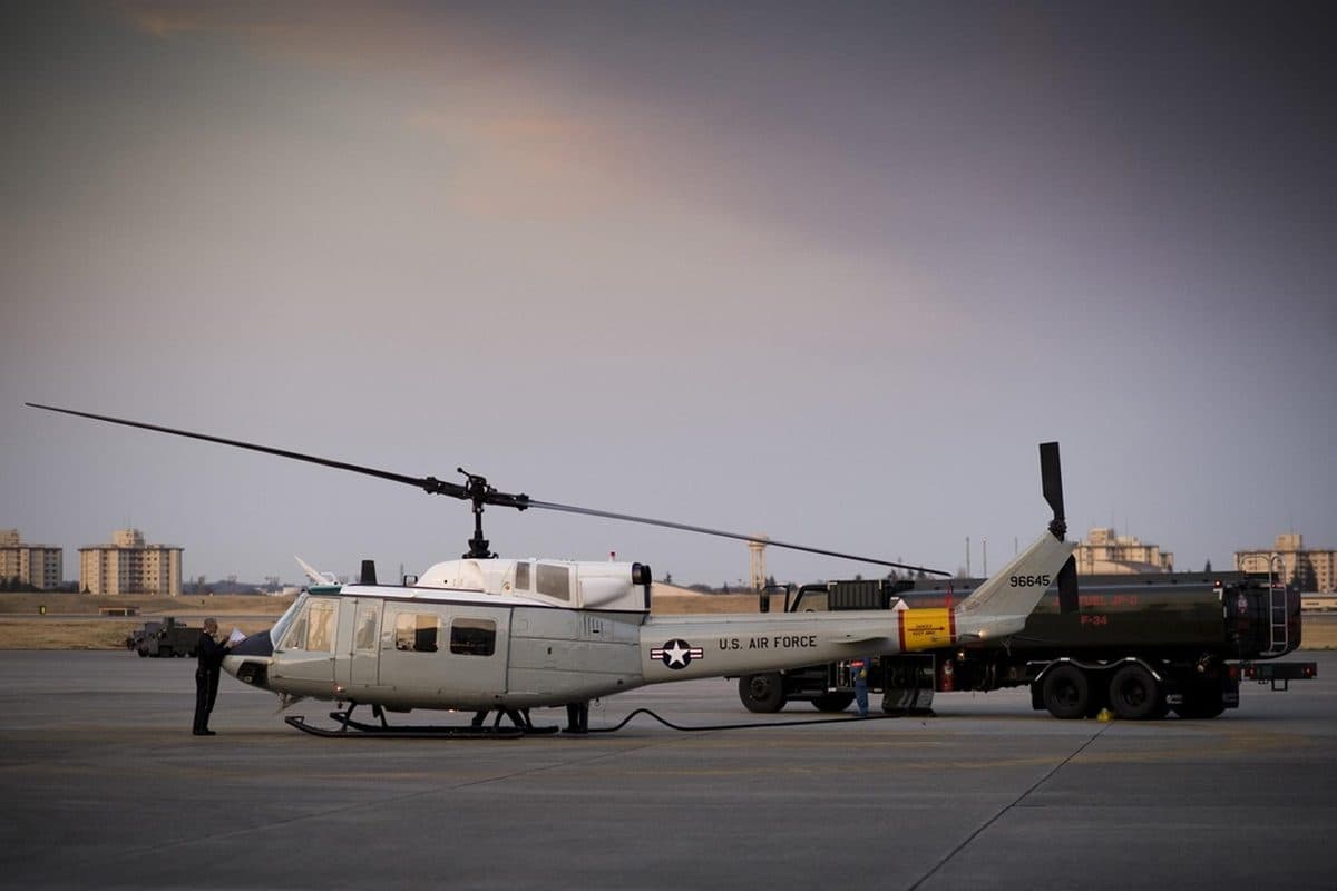 1200x800 Bell UH 1 Iroquois Helicopter