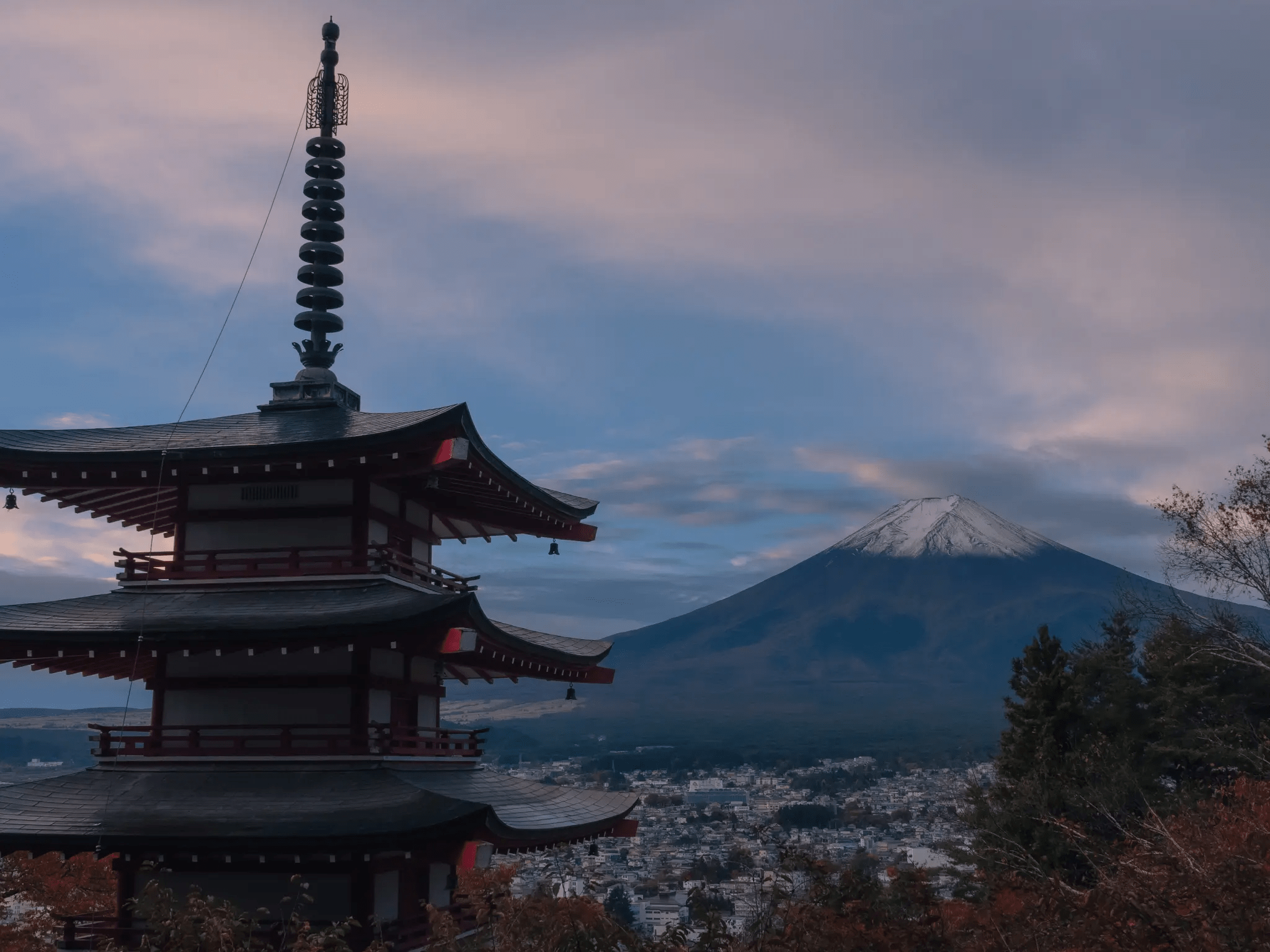 2048x1536 Chureito Pagoda Access 2026: Train, Bus & Tours Guide