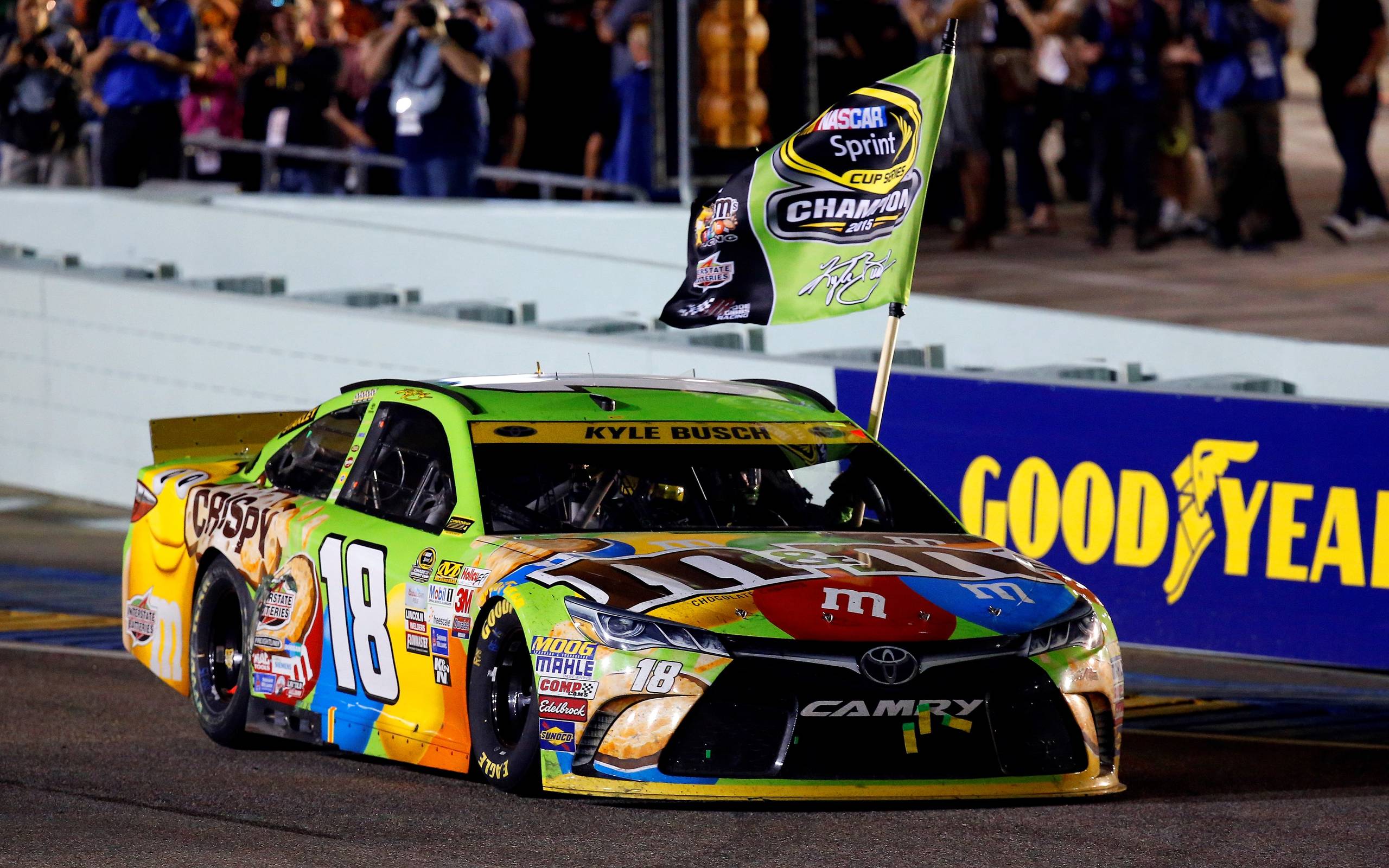 2560x1600 Gallery: Kyle Busch wins NASCAR Sprint Cup