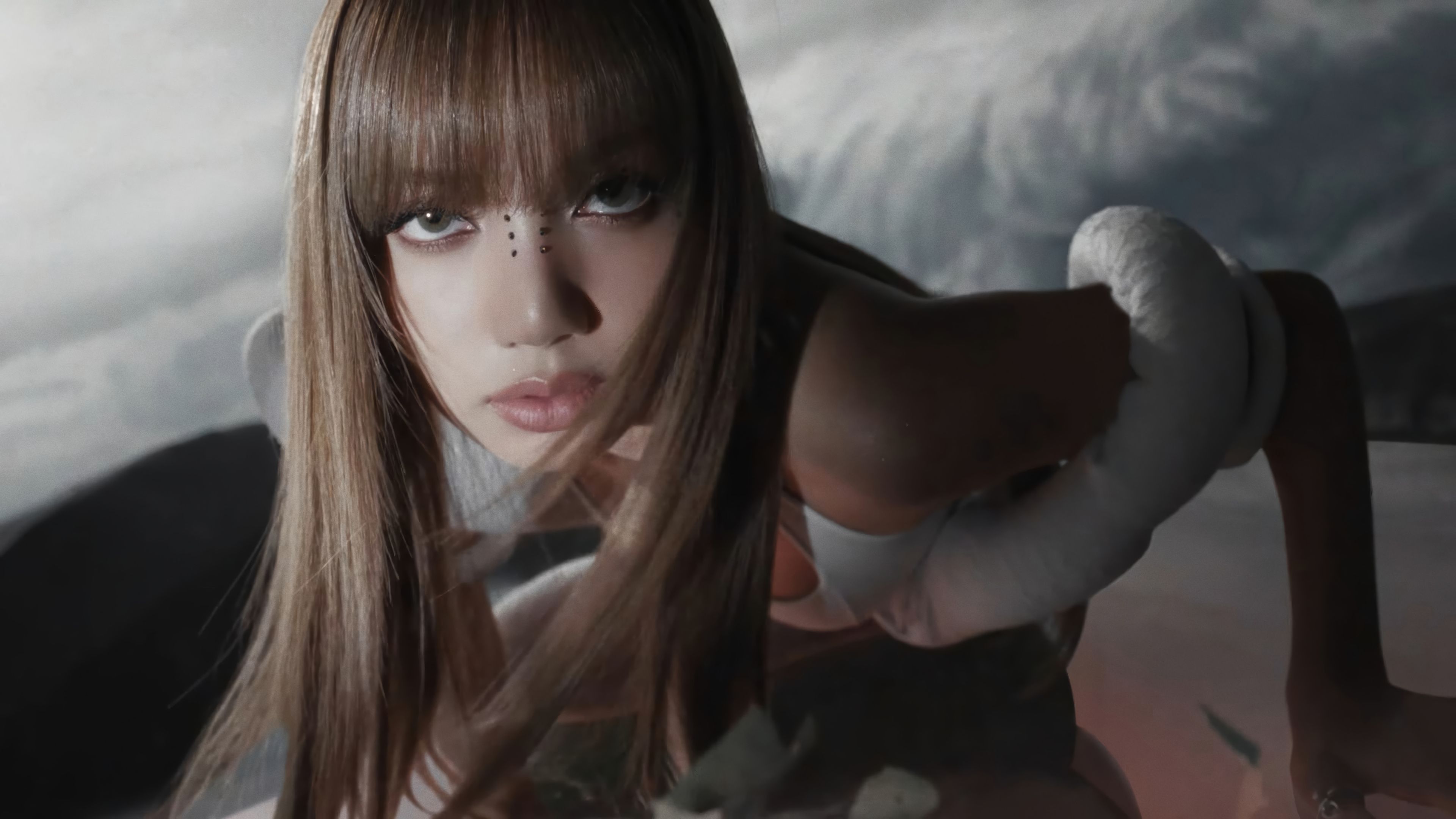3840x2160 Lisa BLACKPINK GO MV 4K Wallpaper HD PC m