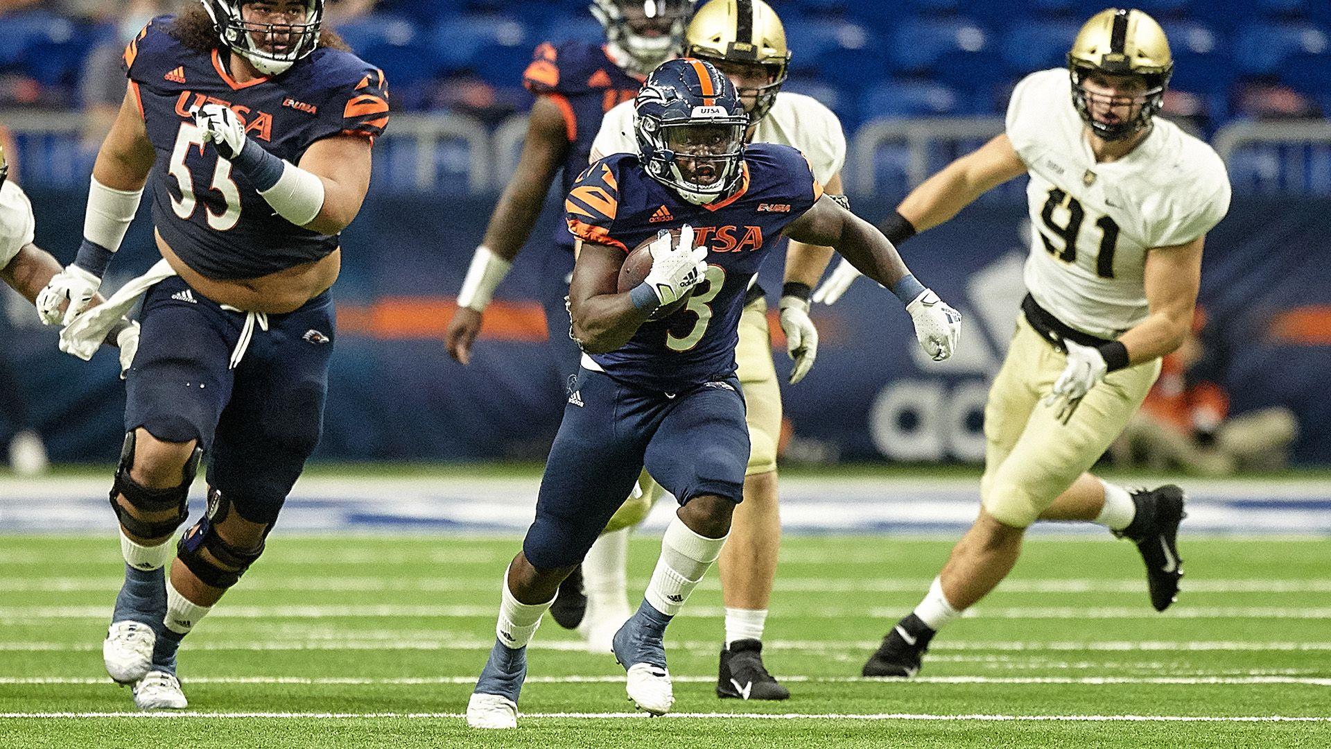 1920x1080 McCormick lands on Earl Campbell Tyler Rose Award finalist list