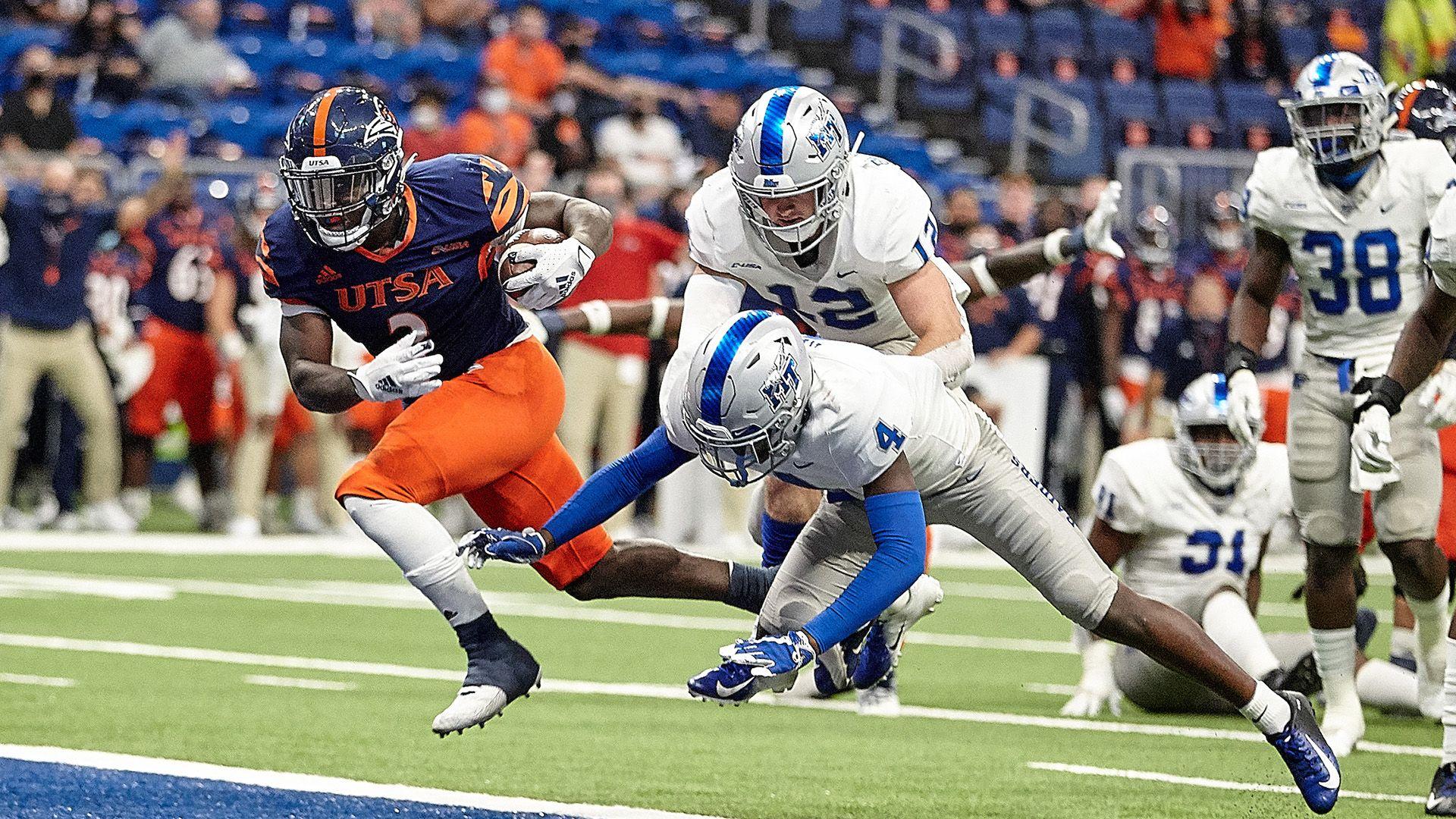 1920x1080 McCormick chosen as semifinalist for Earl Campbell Tyler Rose Award