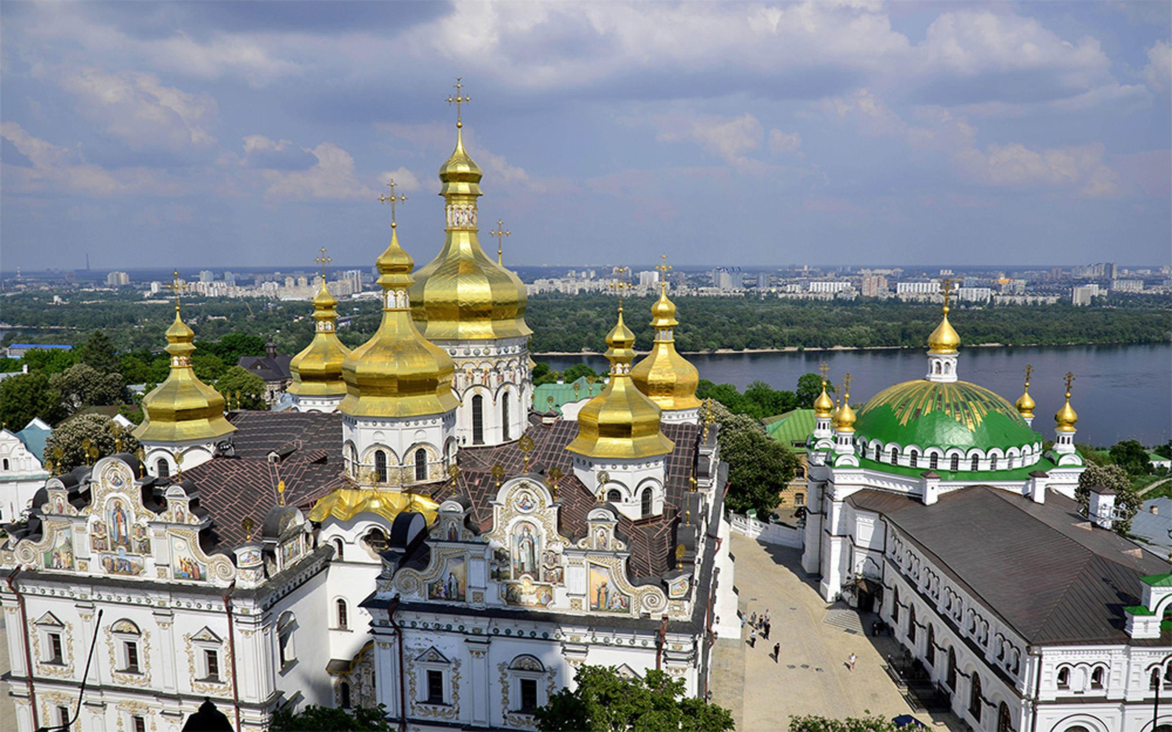 3840x2400 Kyiv Pechersk Lavra Wallpaper HD 37483 :