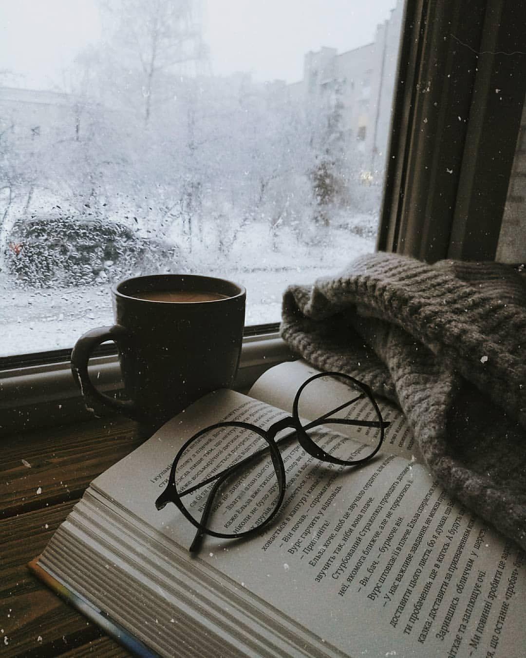 1080x1350 coffee and books