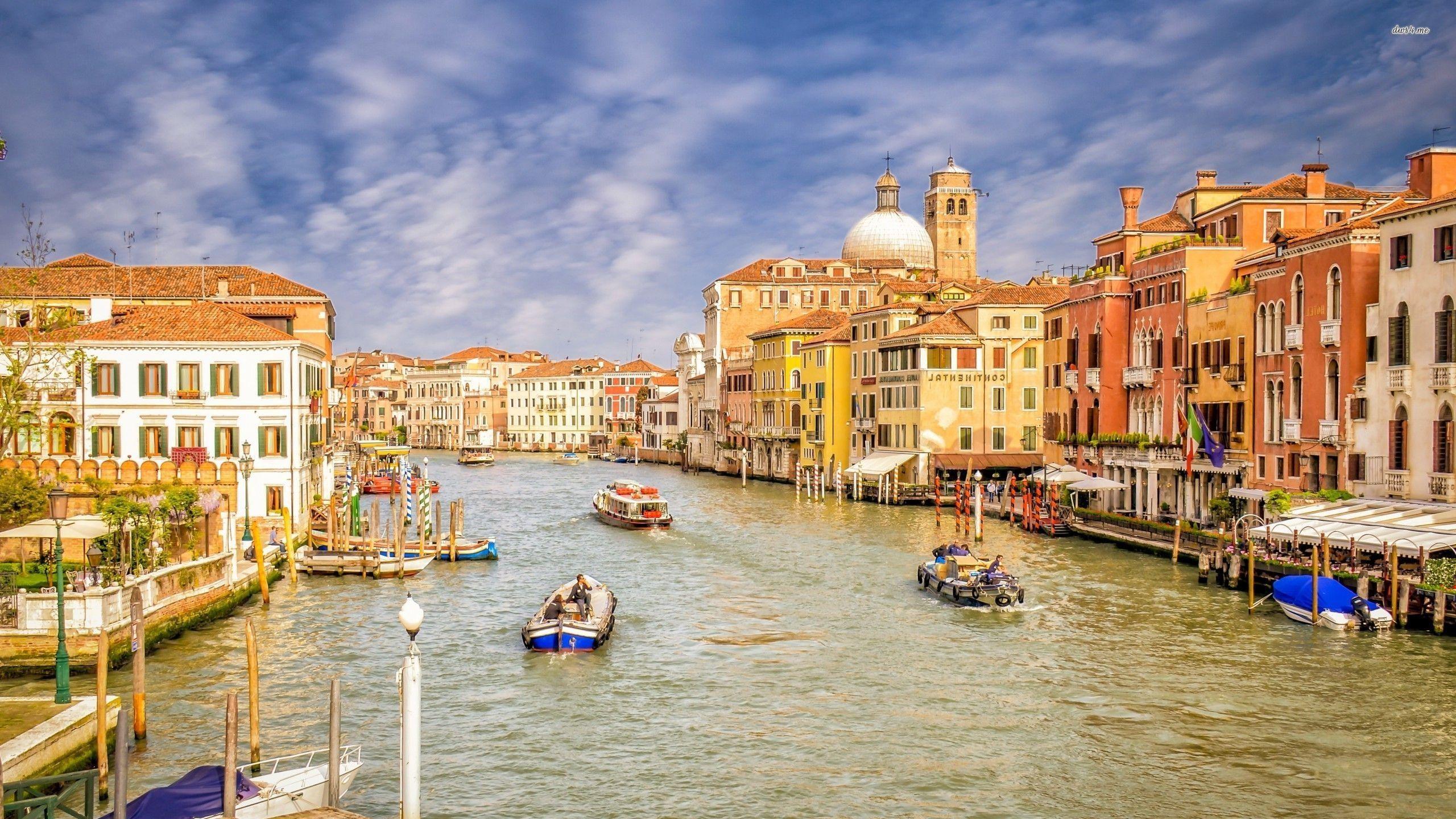 2560x1440 Other: Grand Canal Venice Italy World Buildlings Boats Canals