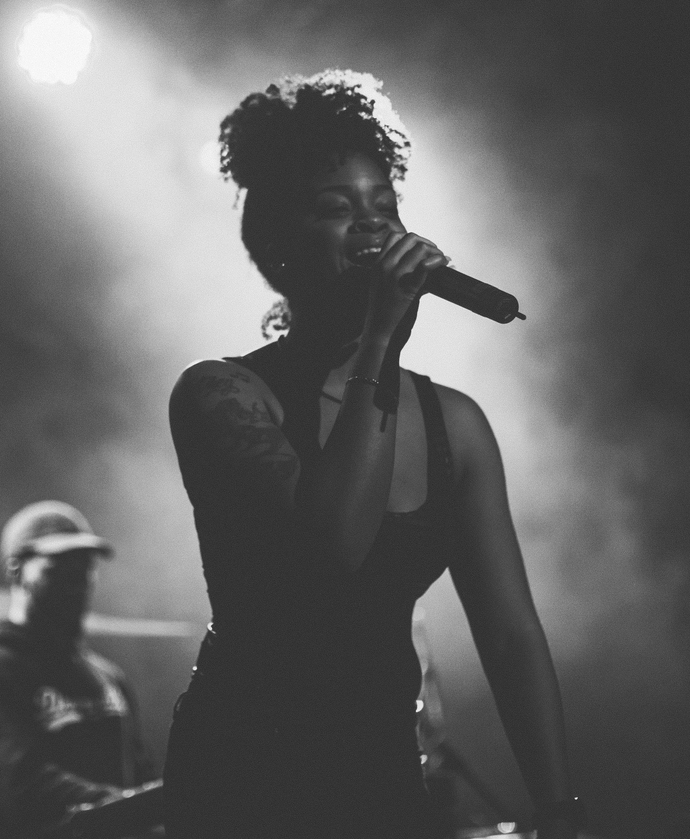 2255x2741 Ari Lennox