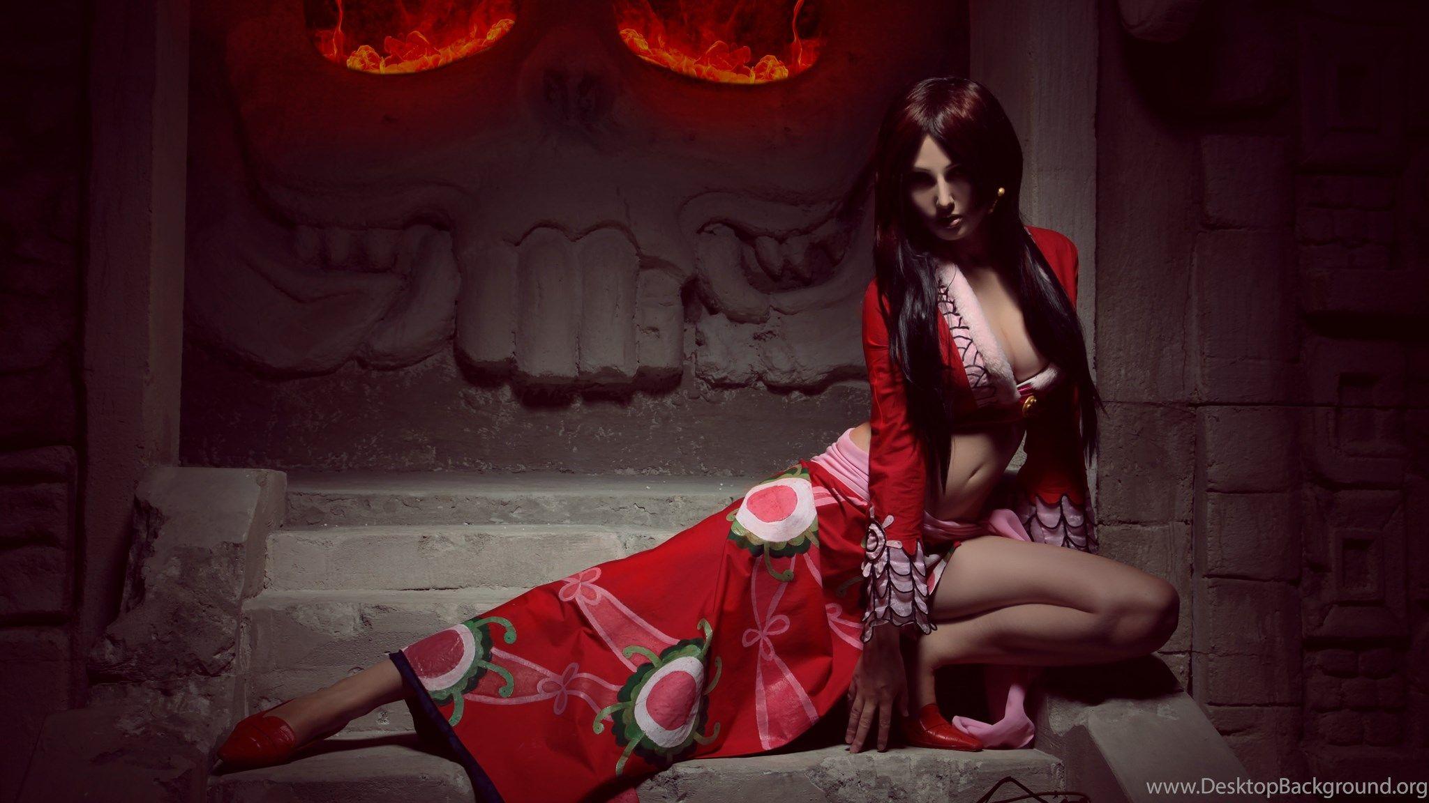 2048x1152 Cosplay One Piece Boa Hancock 5K Retina Bewitching Wallpaper Free. Desktop Background