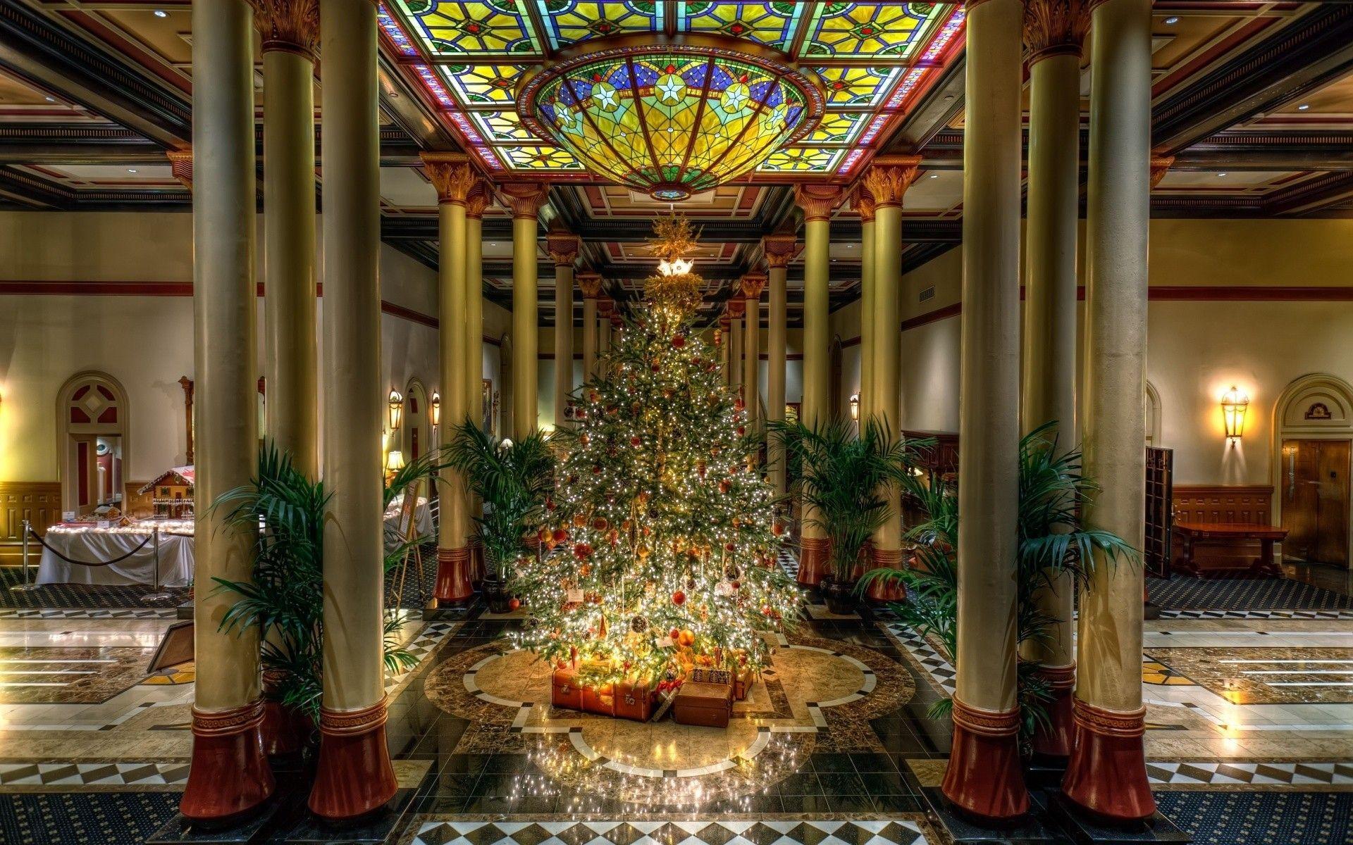 1920x1200 Christmas Hotel Lounge