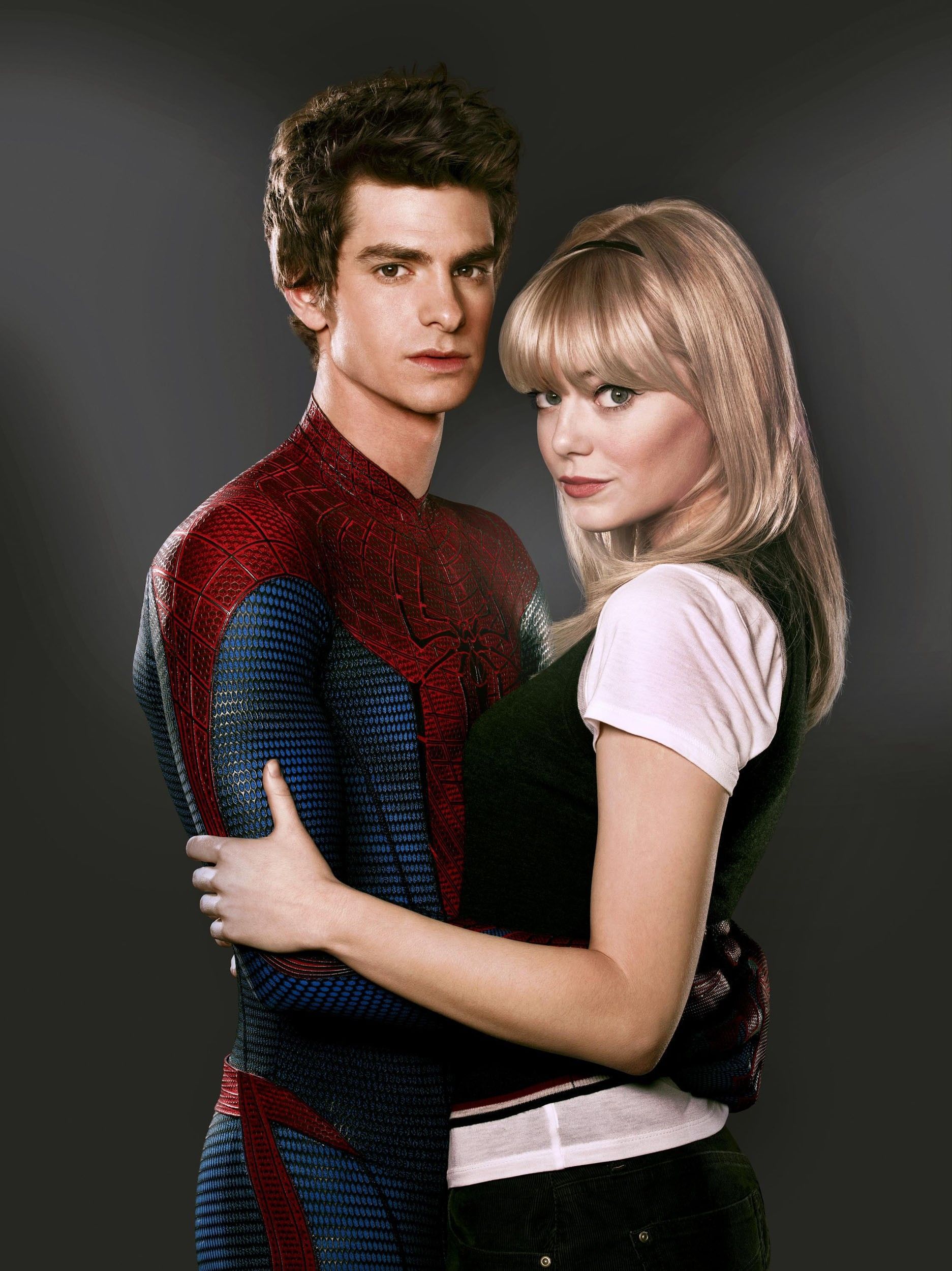 1873x2500 Peter Parker And Gwen Stacy Wallpaper