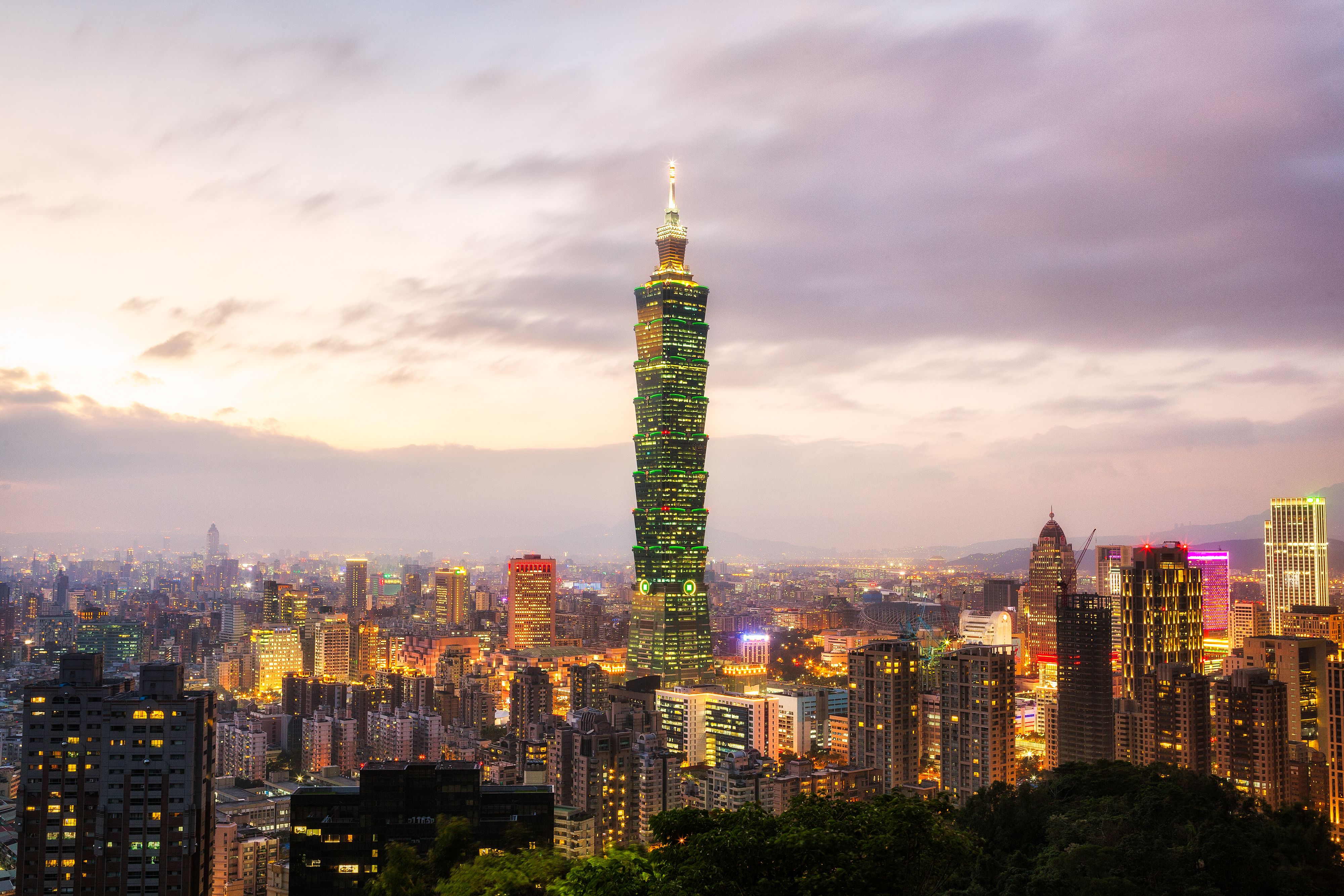4000x2667 Download Skyscraper Building Light Cityscape City Taiwan Taipei Man Made Taipei 101 4k Ultra HD Wallpaper