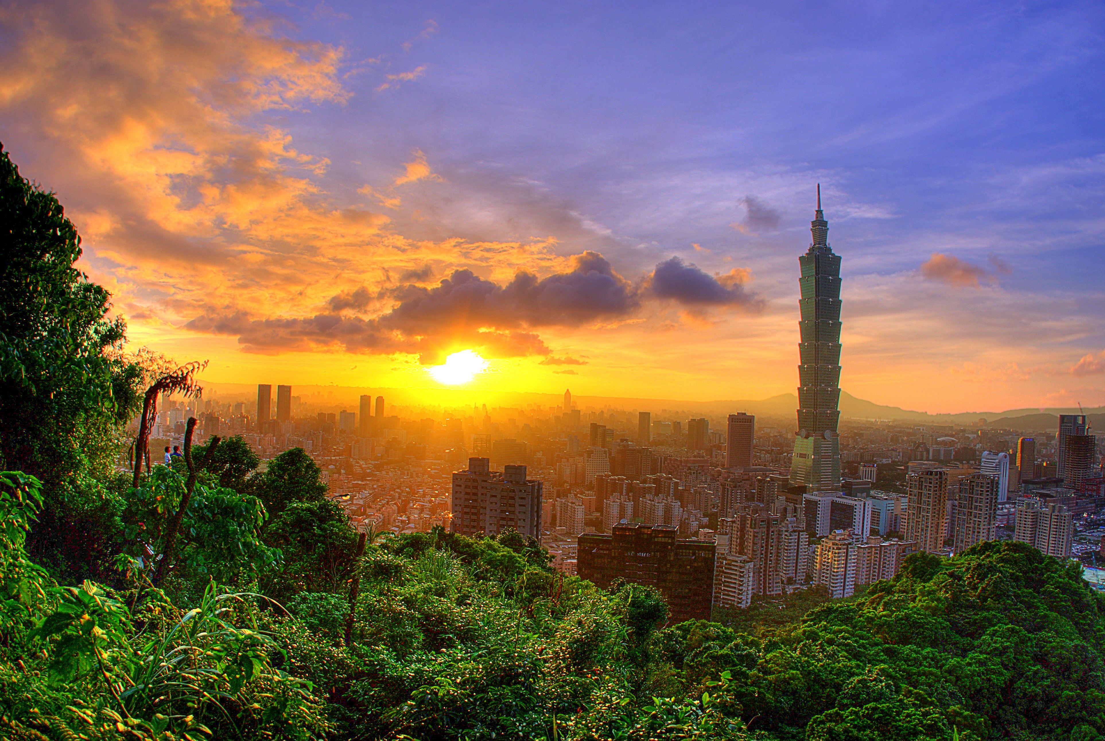 3851x2582 Taipei 101 Wallpaper