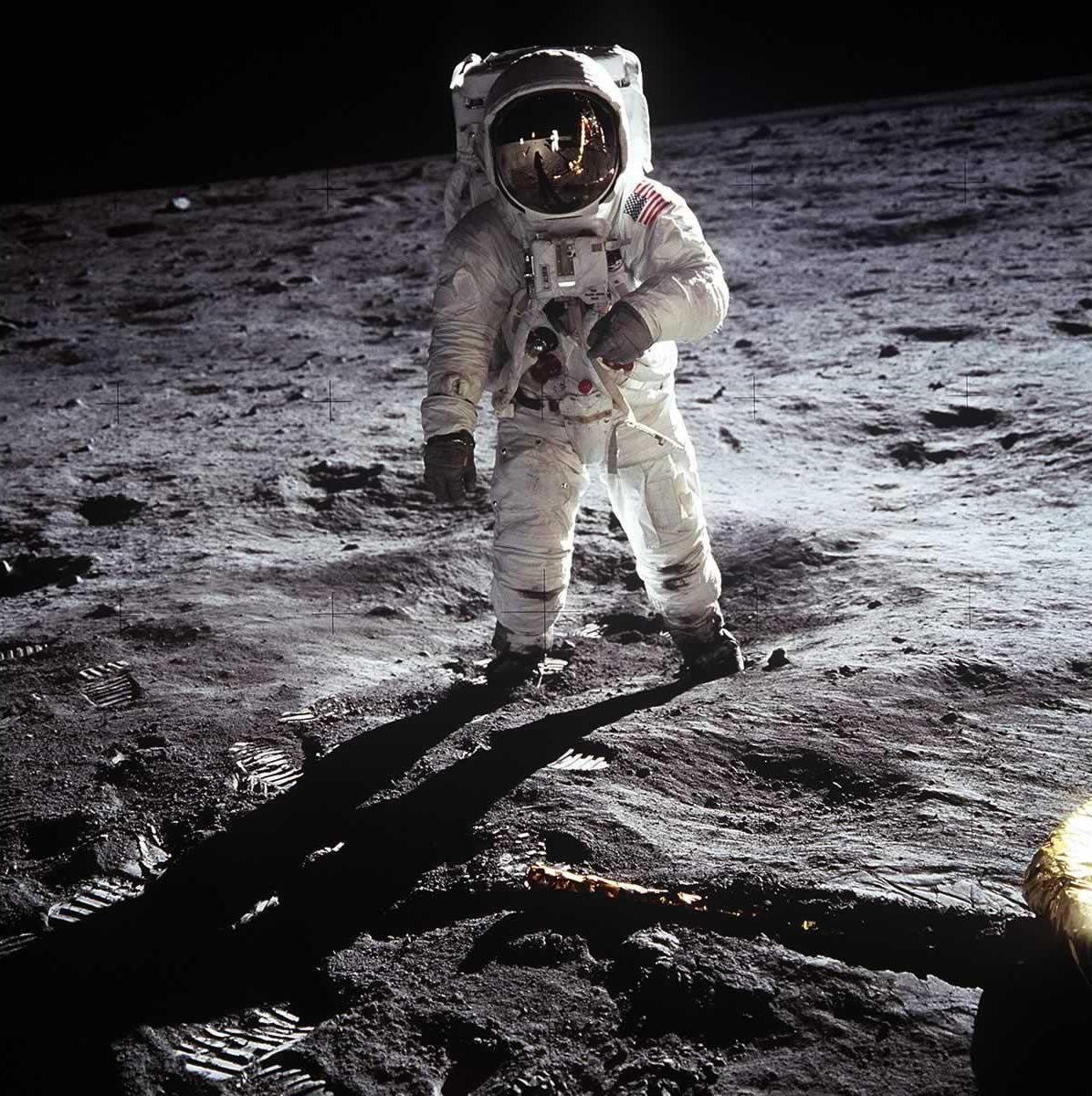 1196x1200 Astronaut on Moon HD wallpaper