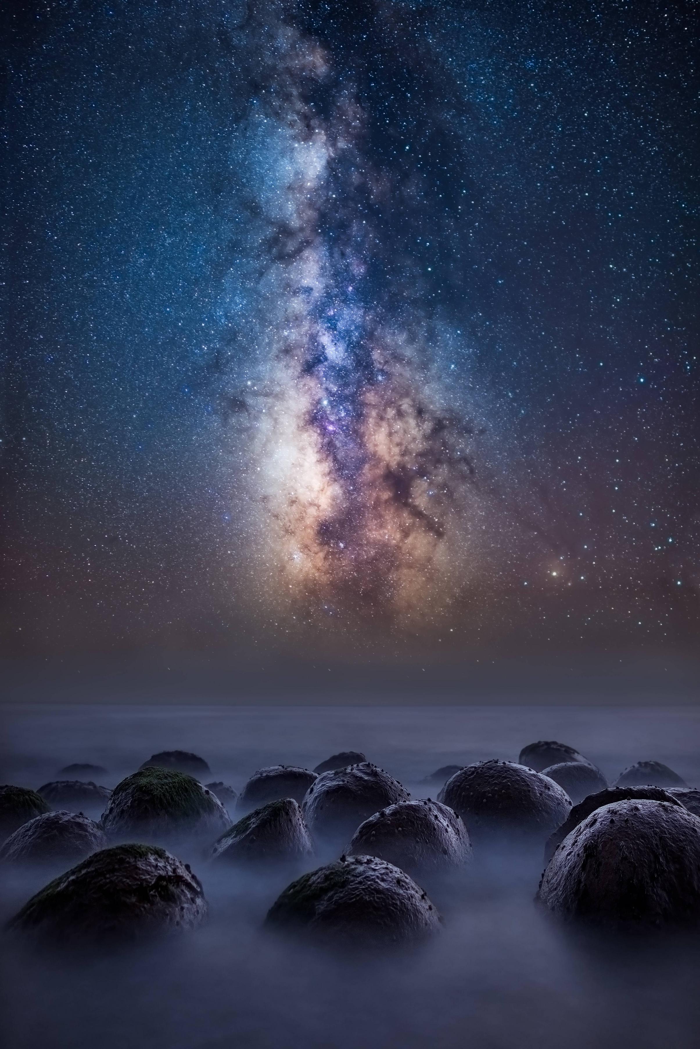 2410x3610 Milky Way Over the Bowling Ball Beach Wallpaper, HD Nature 4K Wallpaper, Image, Photo and Background