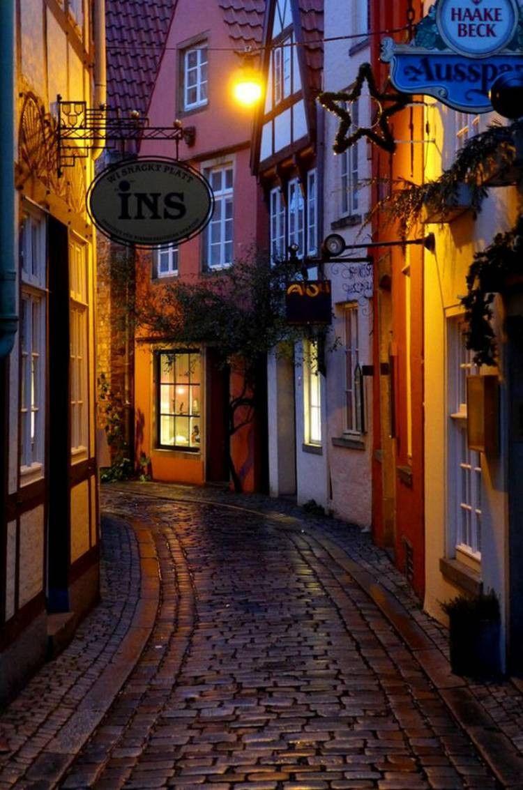 750x1133 Late Night Randomness (31 Photo) Men. Bremen germany, Beautiful places, Bremen