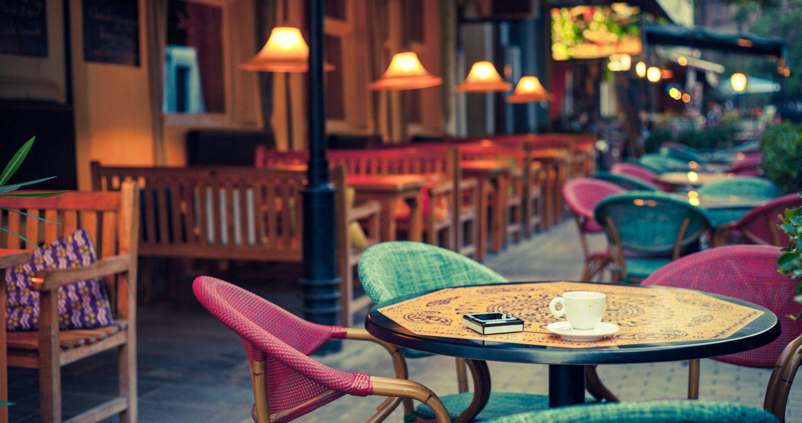 2560x1350 Cafe Wallpaper