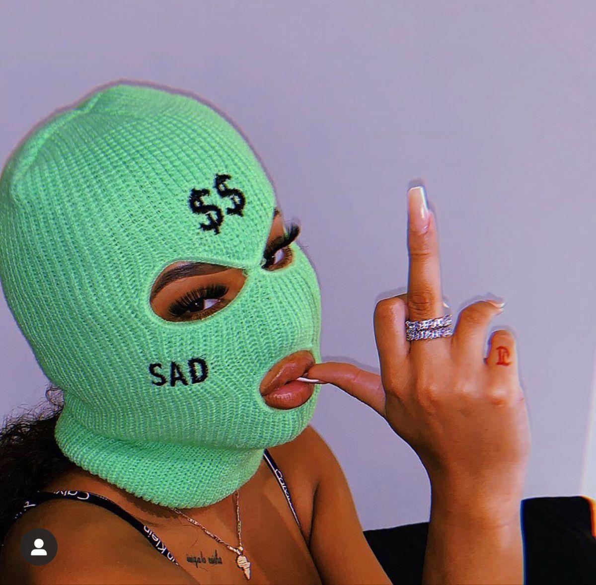 1200x1178 Girl Thugs Wallpaper