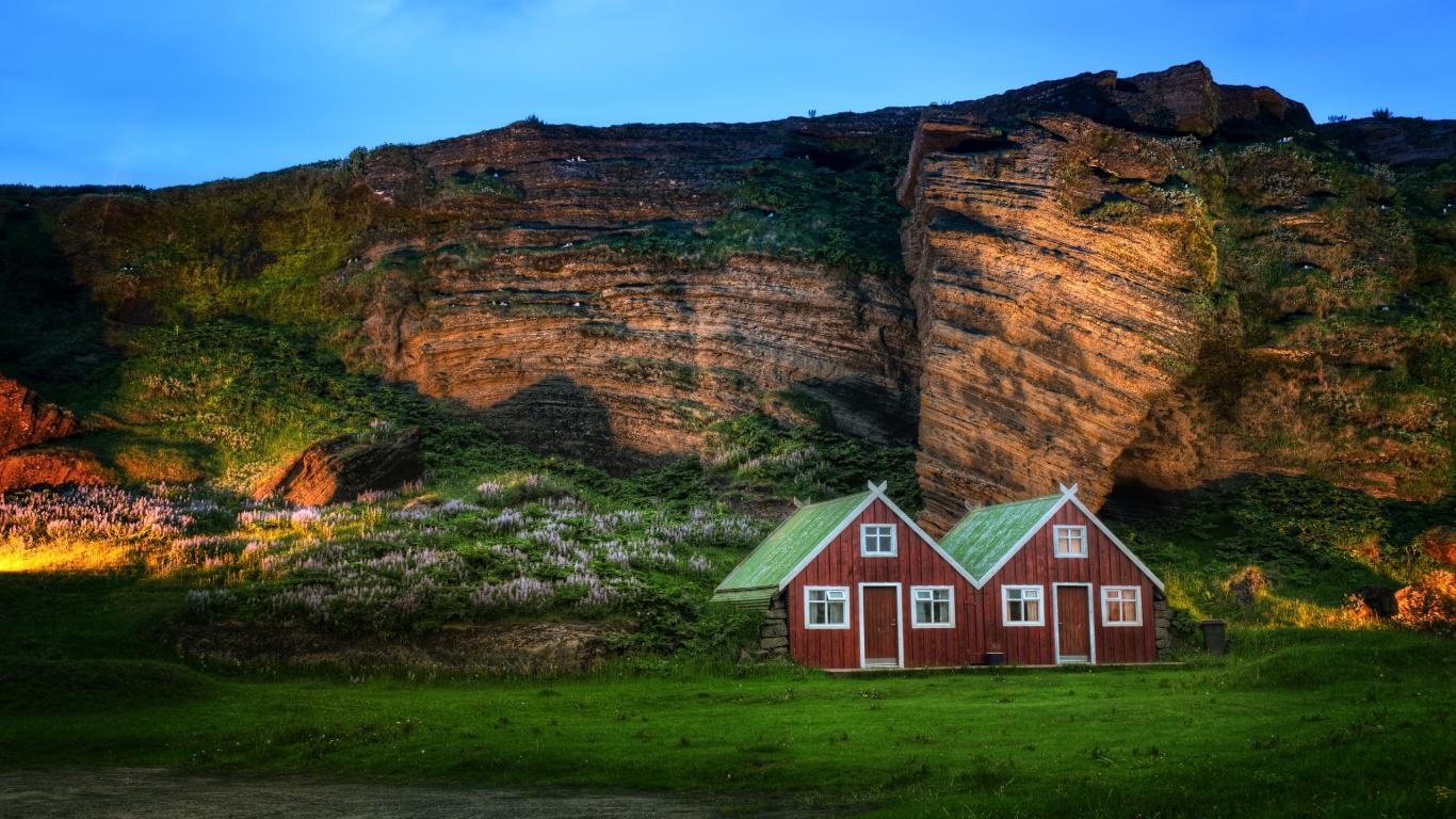 1366x768 2K Amazing House And Nature Mountain Wallpaper 99NatureWallpaper