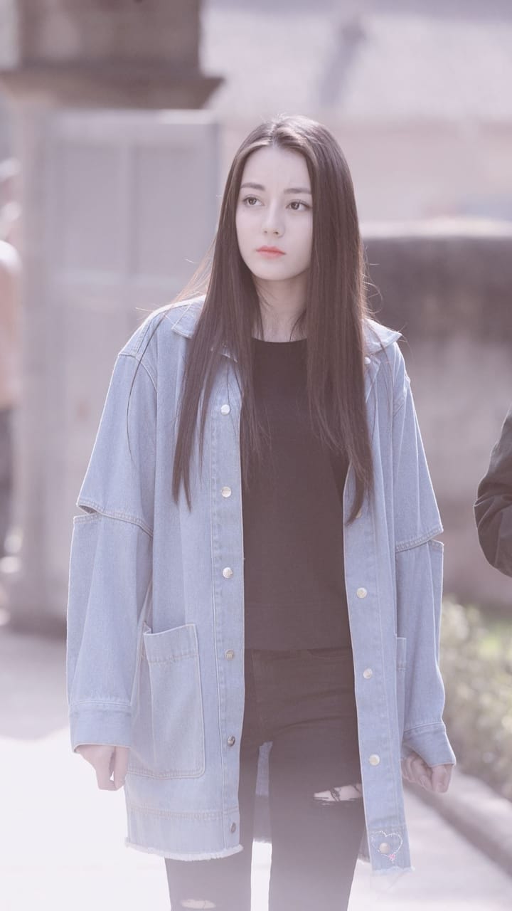 720x1280 image about