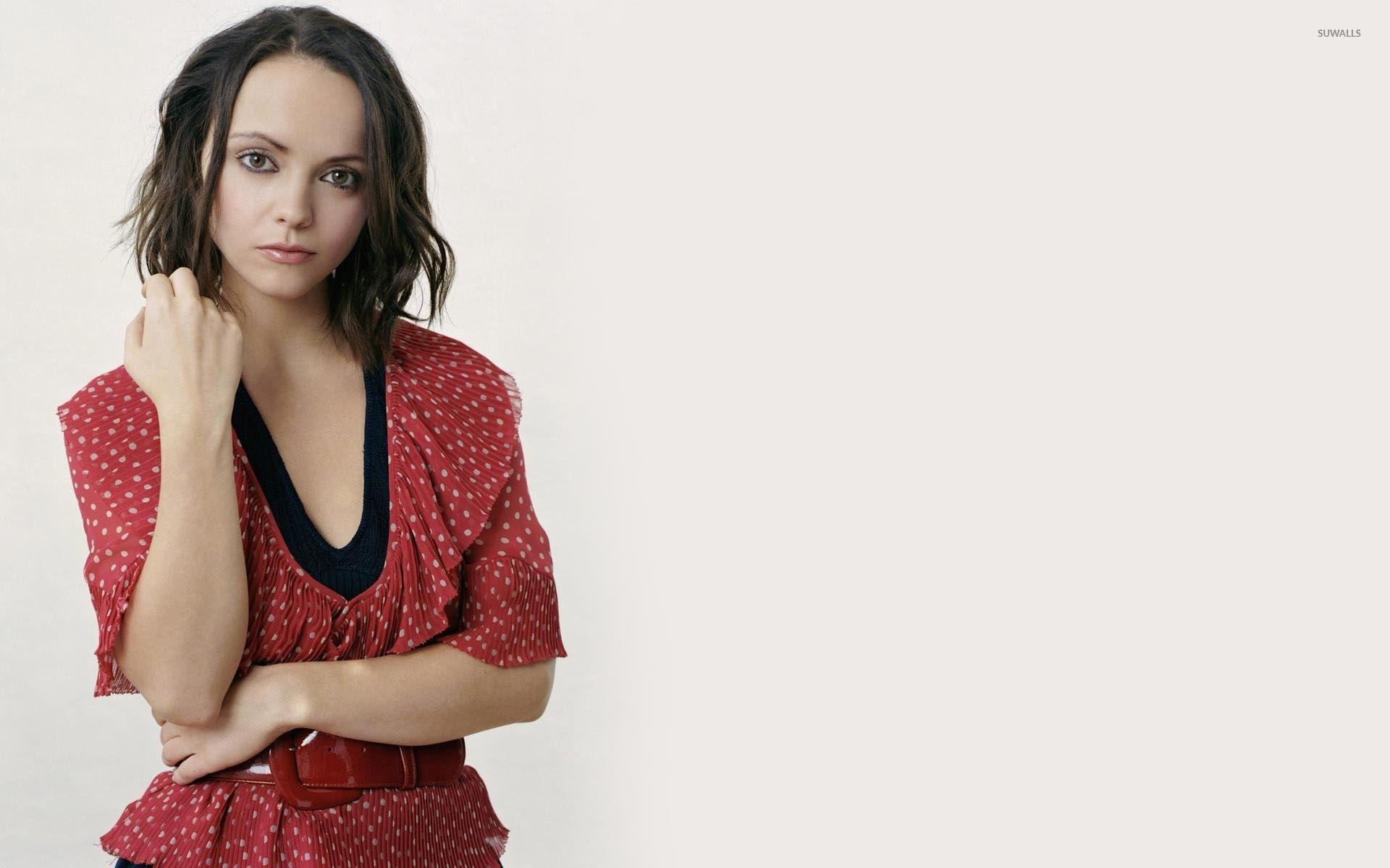 1920x1200 Christina Ricci in a red dotted shirt wallpaper wallpaper