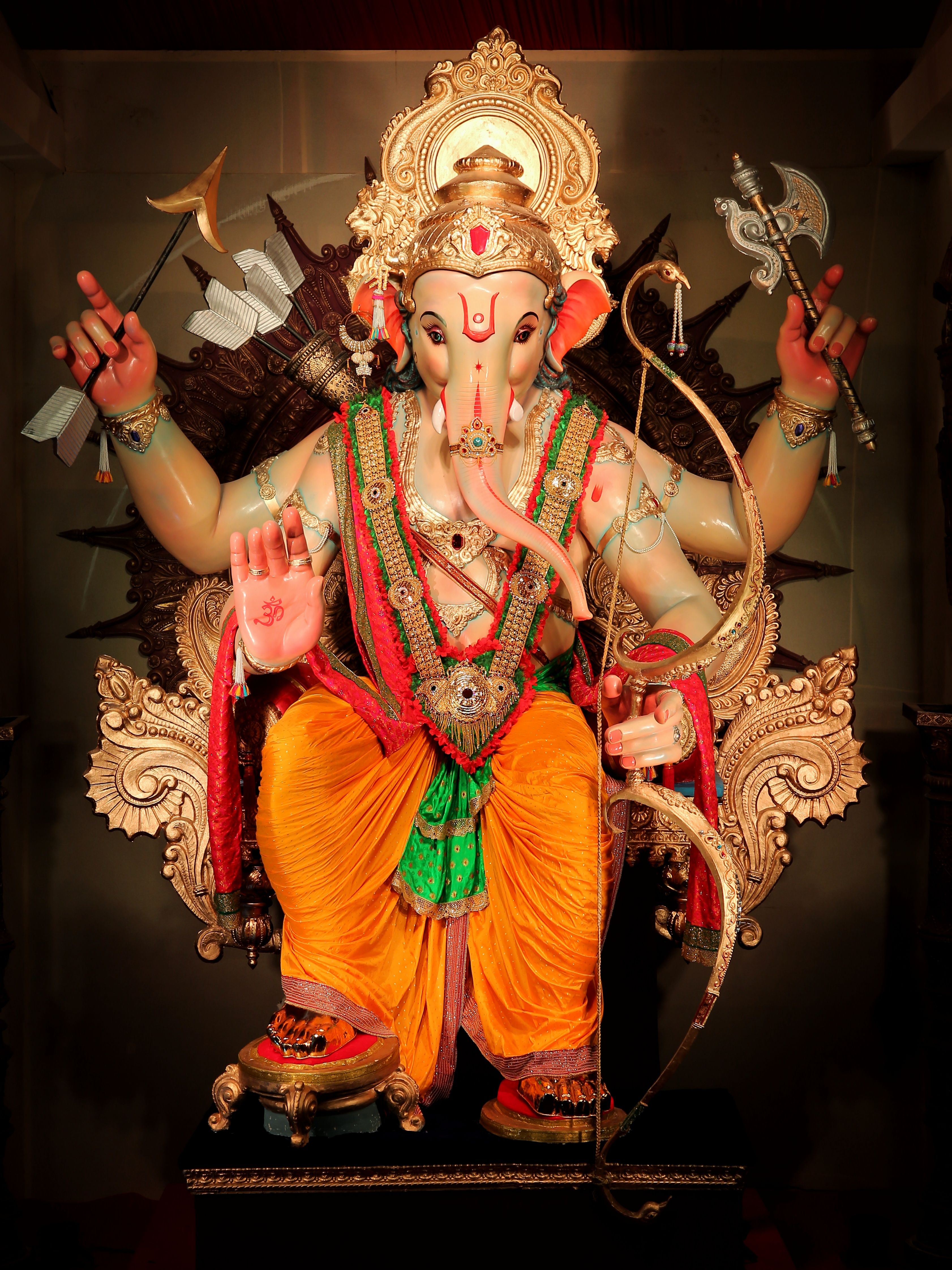 3364x4487 Gallery. Mumbaicha Raja. Lalbaug Sarvajanik Utsav Mandal