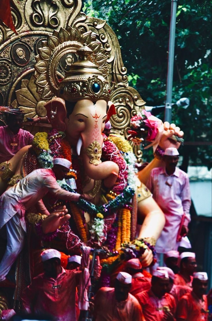 736x1113 lalbaugcha raja