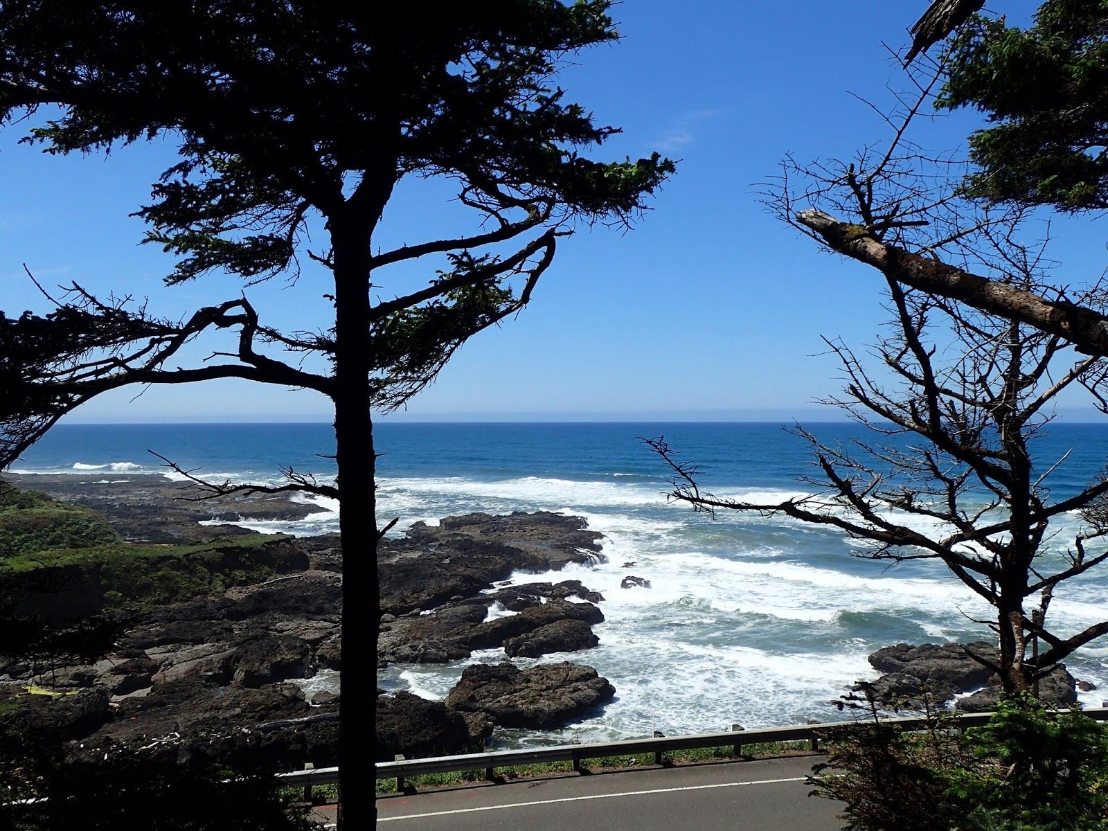 1600x1200 Casing Oregon: The Yachats Cape Link: Amanda's Trail