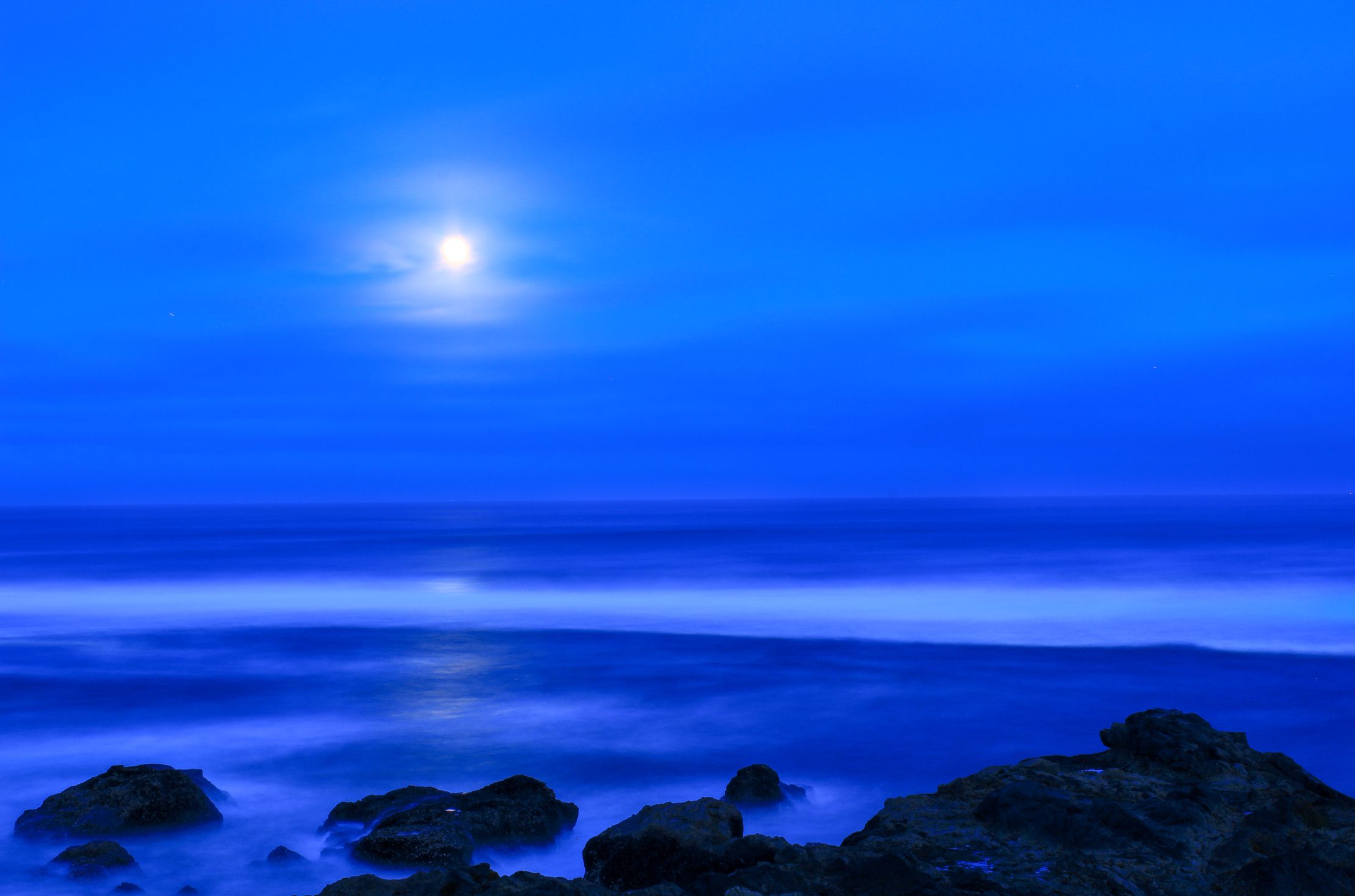 2220x1469 Yaquina Bay Lighthouse, a storied history. The Fireside Motel in Yachats, Oregon
