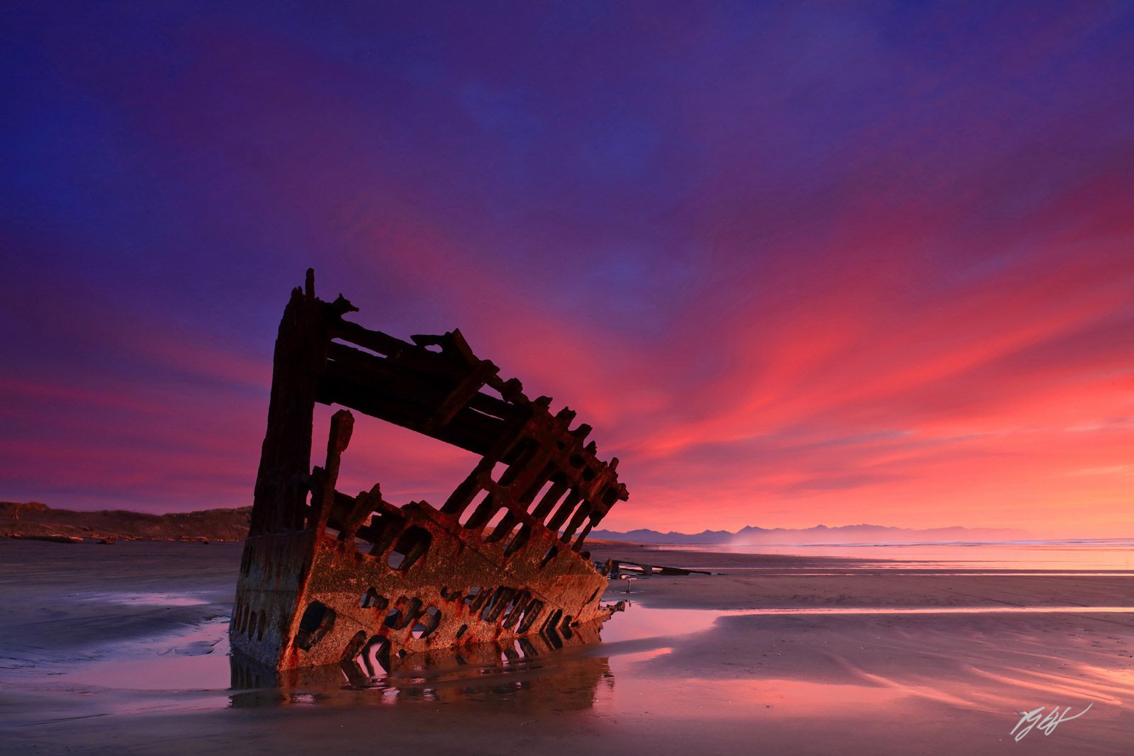 1600x1067 B252 Sunset and Waves from Yachats, Oregon. Randall J Hodges Photography