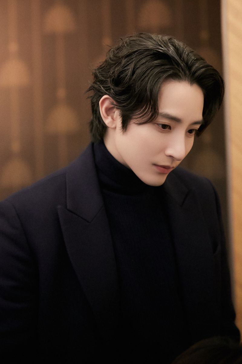 800x1200 Lee Soo Hyuk Wallpaper