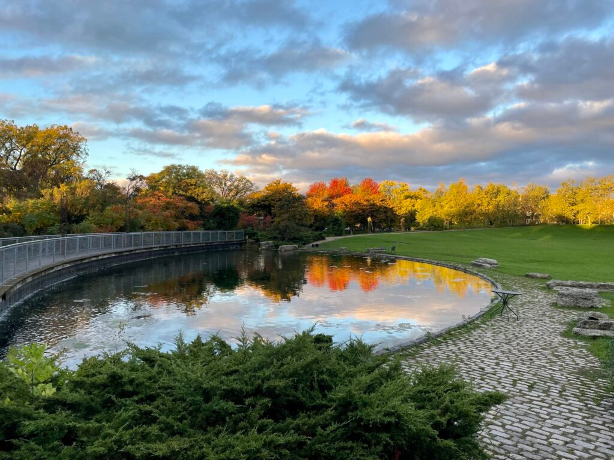 2048x1536 Where to see stunning Fall colors near Chicago with the fami