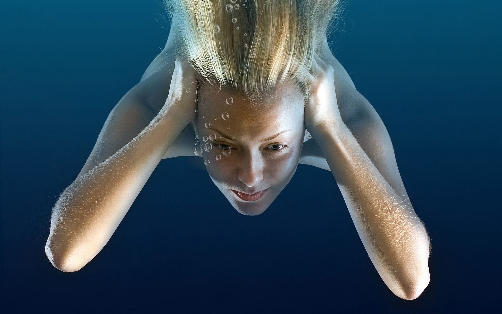 1920x1200 Blonde Haired Woman Underwater HD Wallpaper