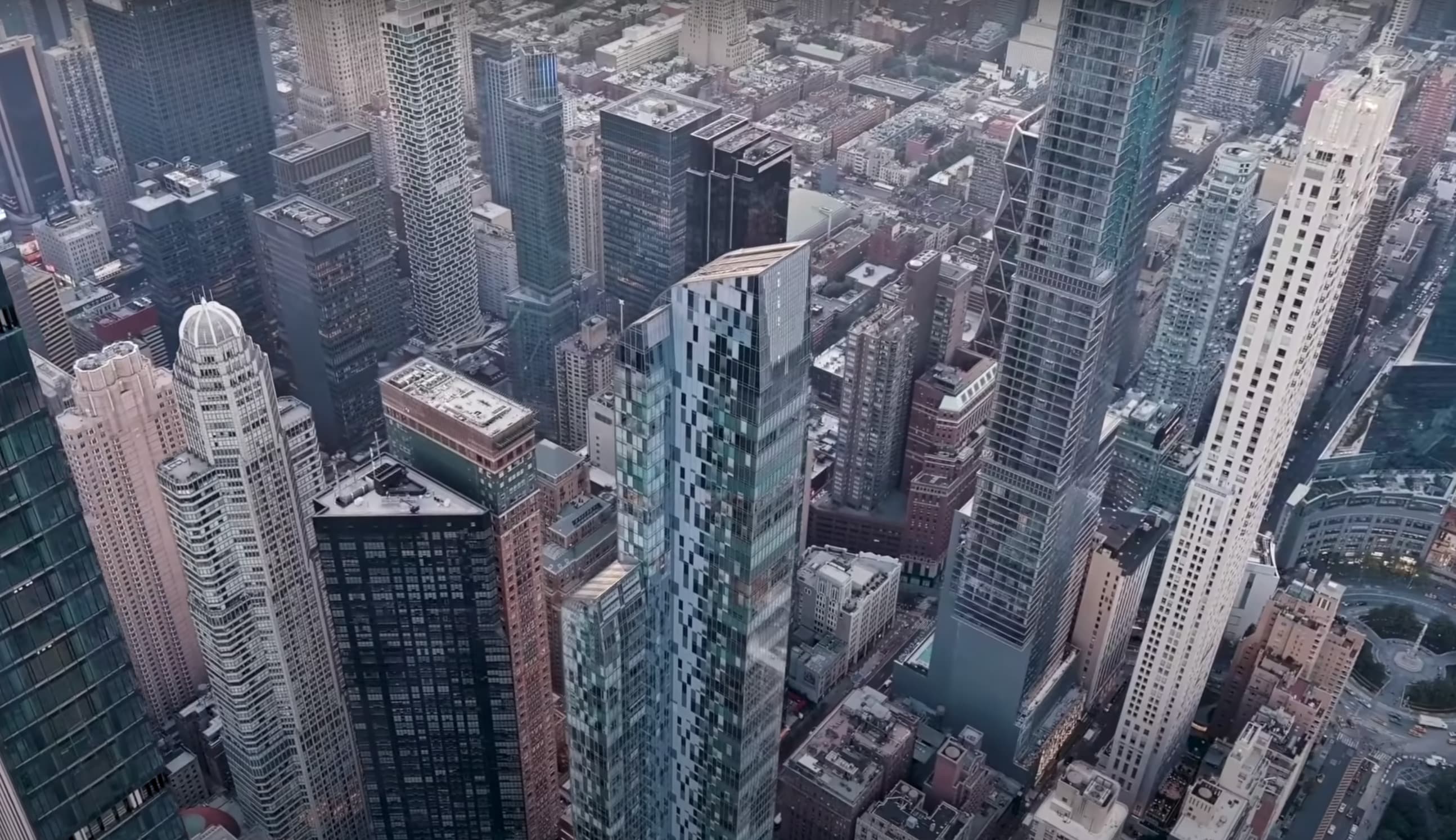 2589x1494 This is why buildings in NYC's incredible Billionaires' Row are half empty
