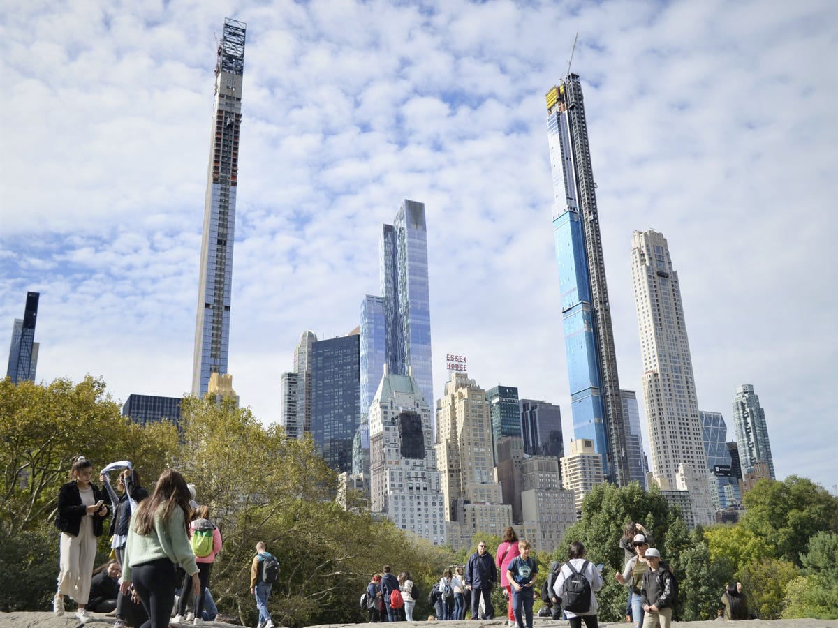 1200x900 A Photographer Posed As a Billionaire to Tour NYC's Priciest Penthouses