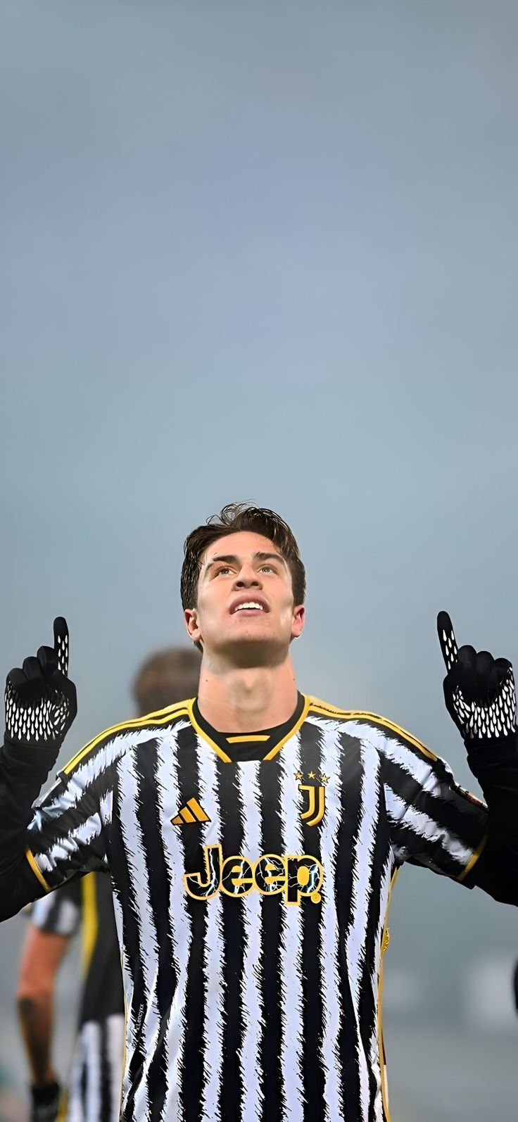736x1594 Kenan Yıldız Wallpaper