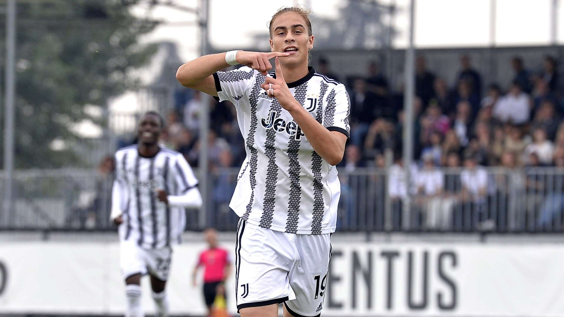 1920x1080 Kenan Yildiz: Juventus wonderkid 'more talented than Cristiano Ronaldo' as he sets out to become the new Alessandro Del Piero. Goal.com US
