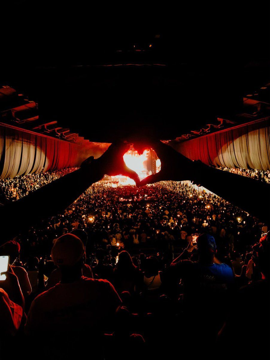 902x1200 Stonebwoy ❤️