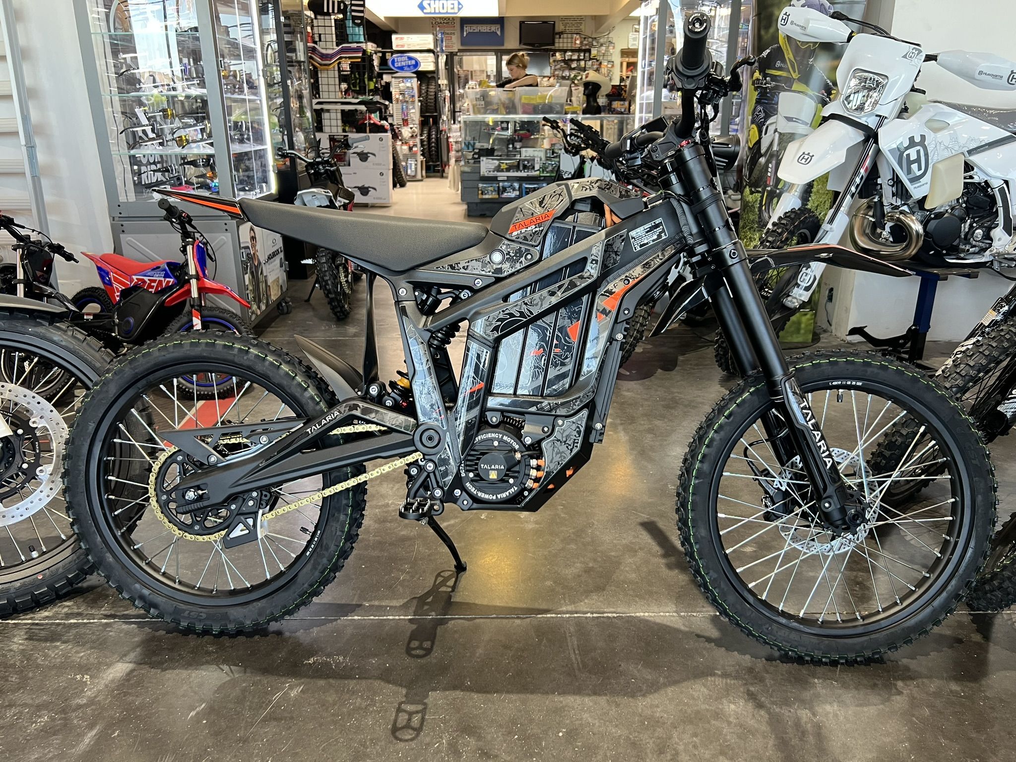 2048x1536 Talaria MX5 Pro Graphics Lewie's Motorsports