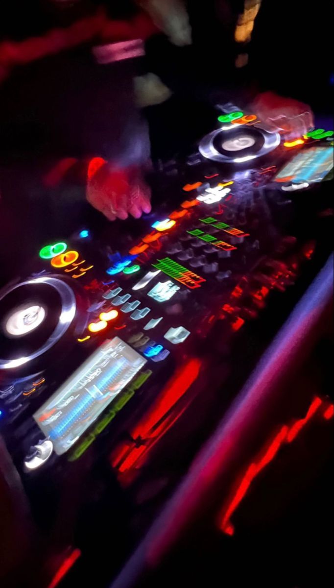 682x1200 Dj music wallpaper. Black dj, Aesthetic dj, Djs